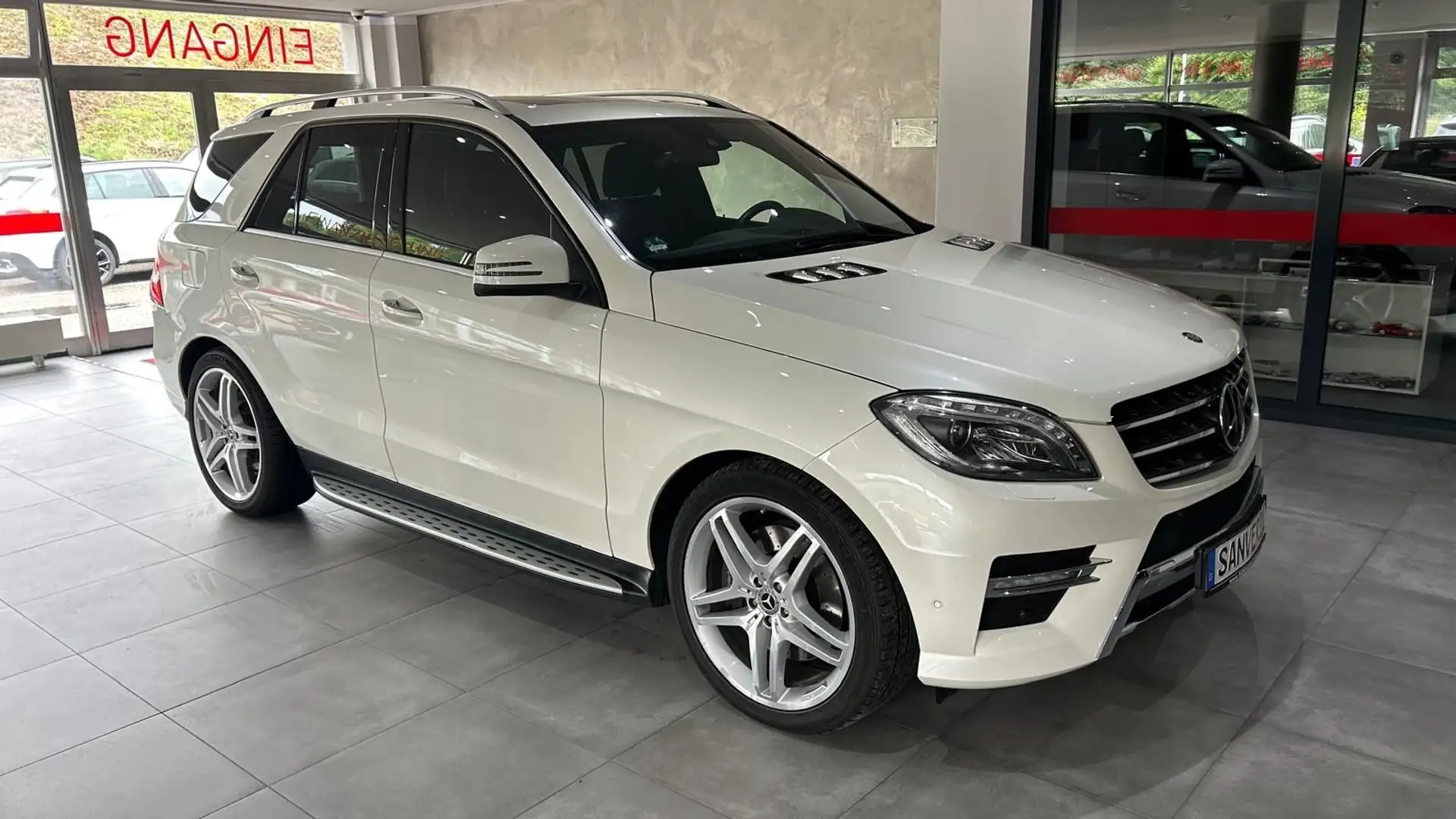 Mercedes-Benz ML 500 4MATIC BlueEFFICIENCY AMG-SPORTPAKET Blanco - 2