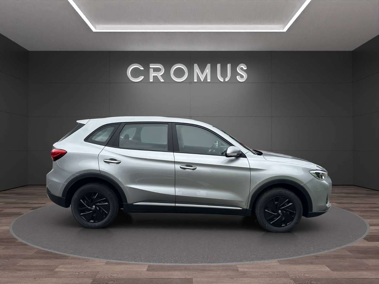 MG ZS 1.5 Standard *PROMO*