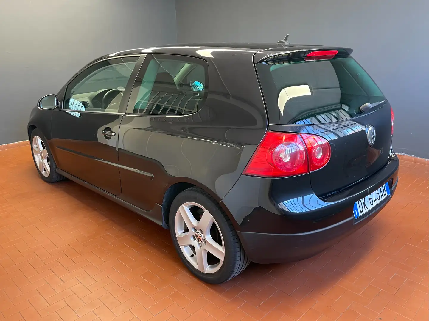 Volkswagen Golf Golf 3p 1.6 fsi Sportline - Garanzia 12 mesi Zwart - 2