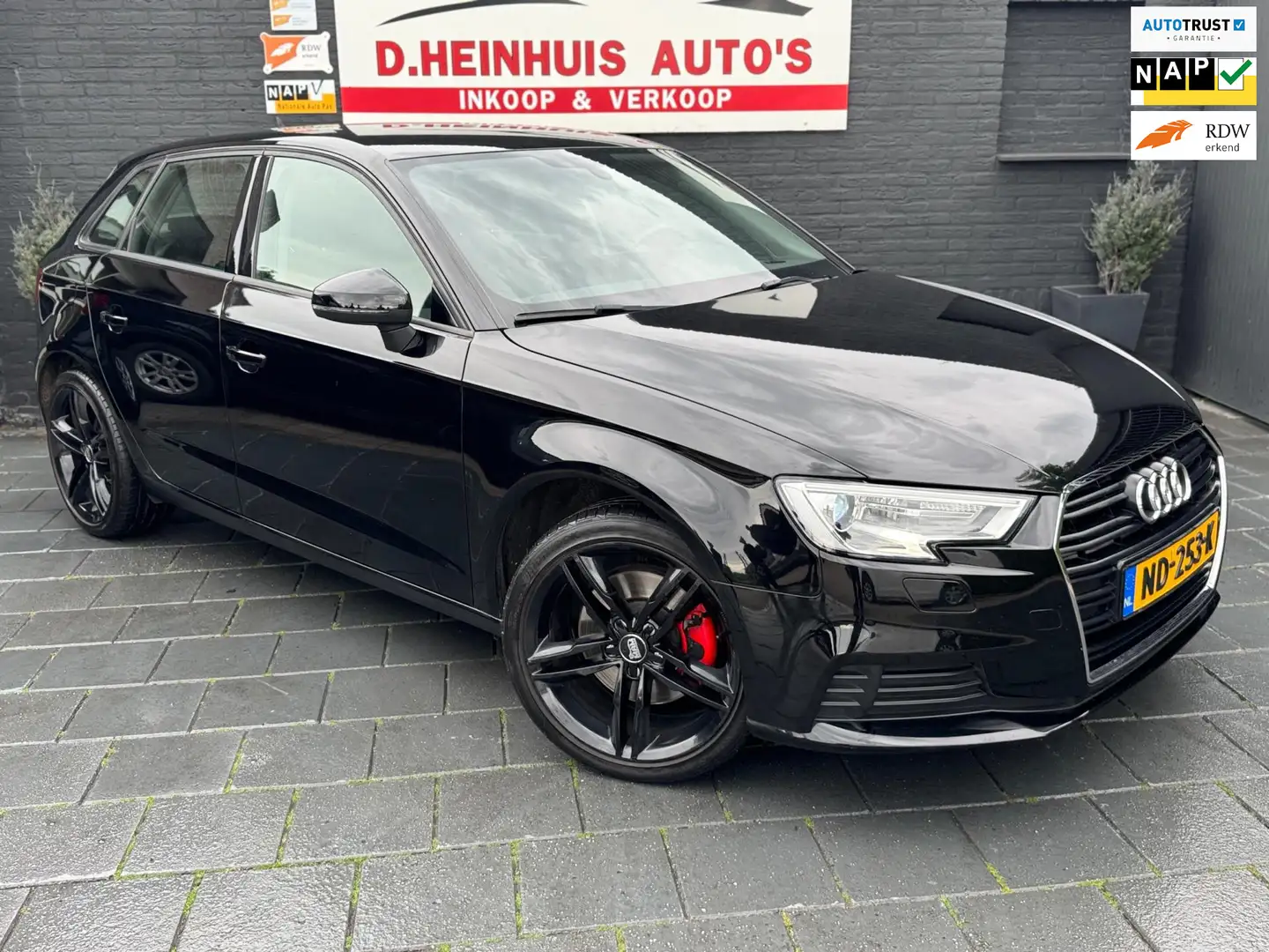 Audi A3 Sportback 2.0 TFSI 190PK Pro Line Zwart - 1