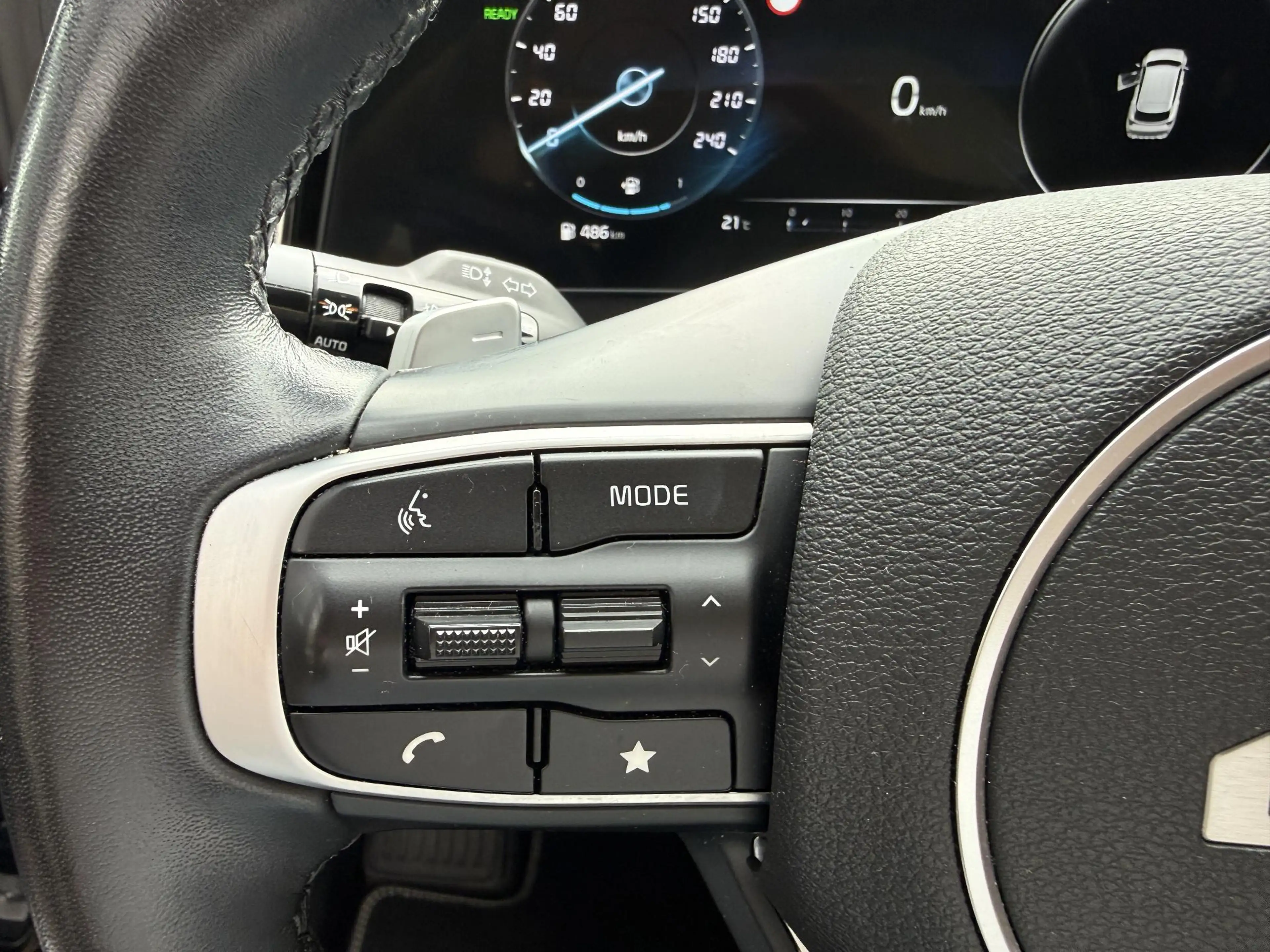 Kia Sportage 1.6 T-GDi Plug-in Hybrid AWD GT-Line — photo 10
