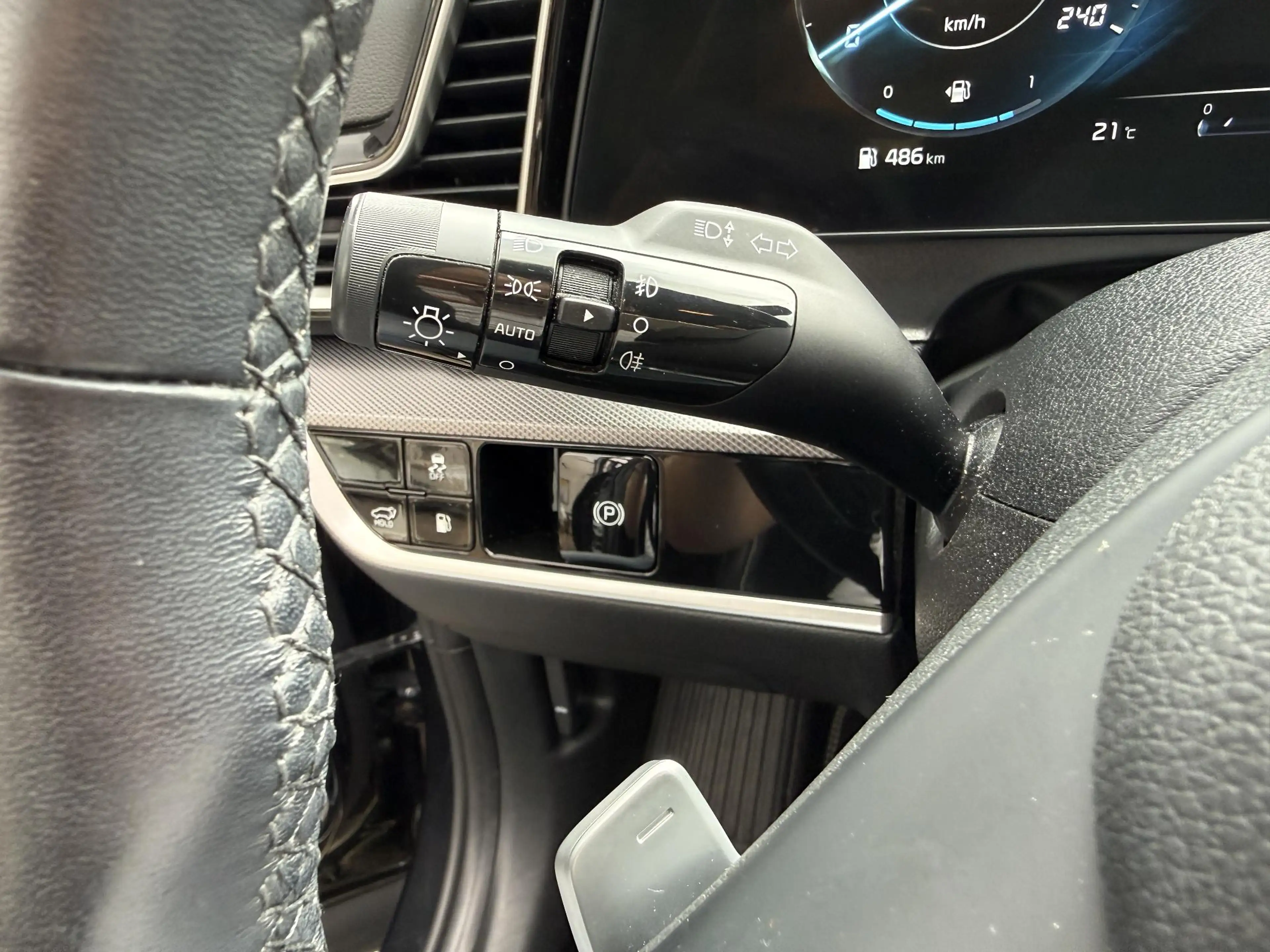 Kia Sportage 1.6 T-GDi Plug-in Hybrid AWD GT-Line — photo 13