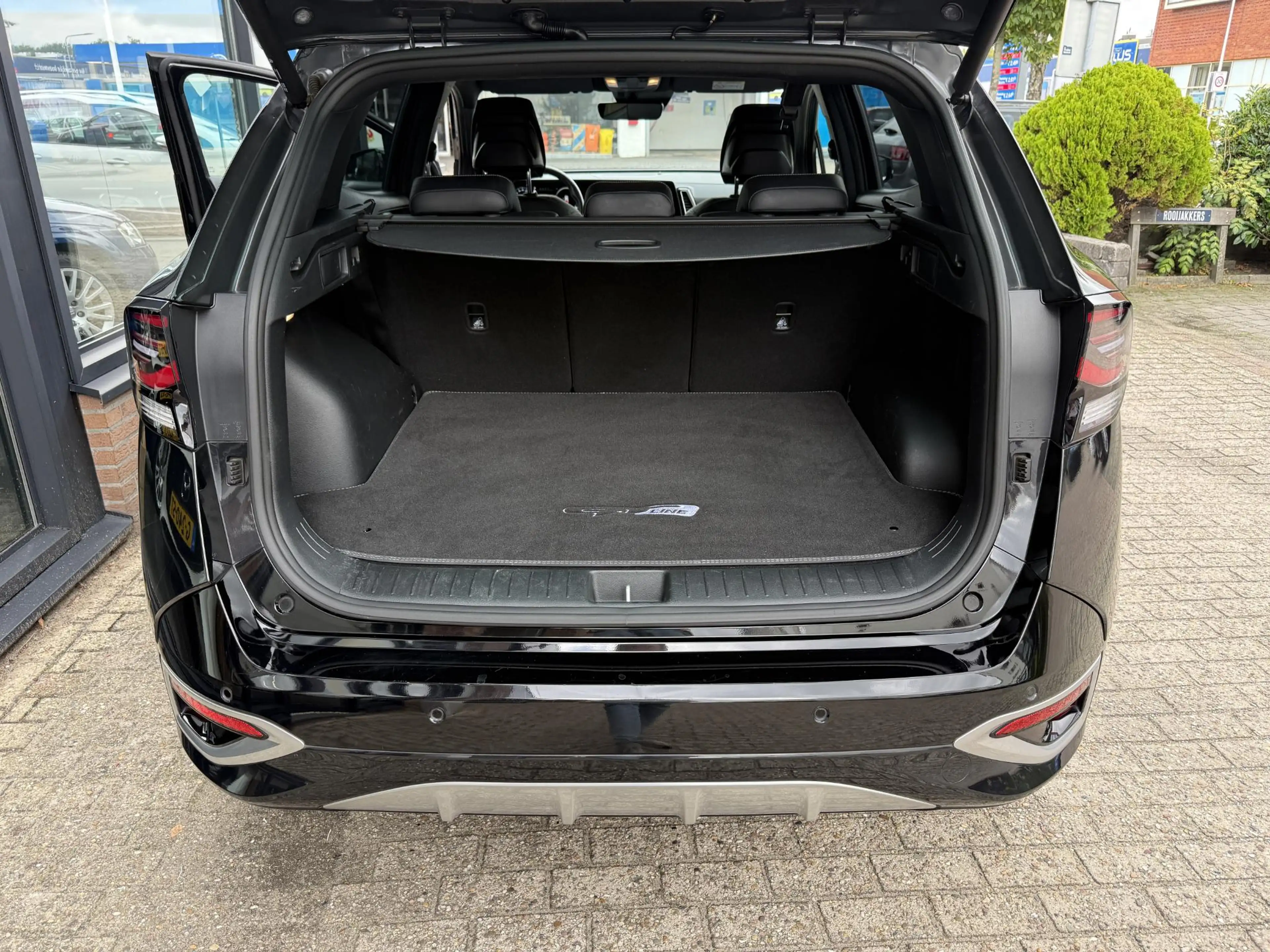 Kia Sportage 1.6 T-GDi Plug-in Hybrid AWD GT-Line — photo 25