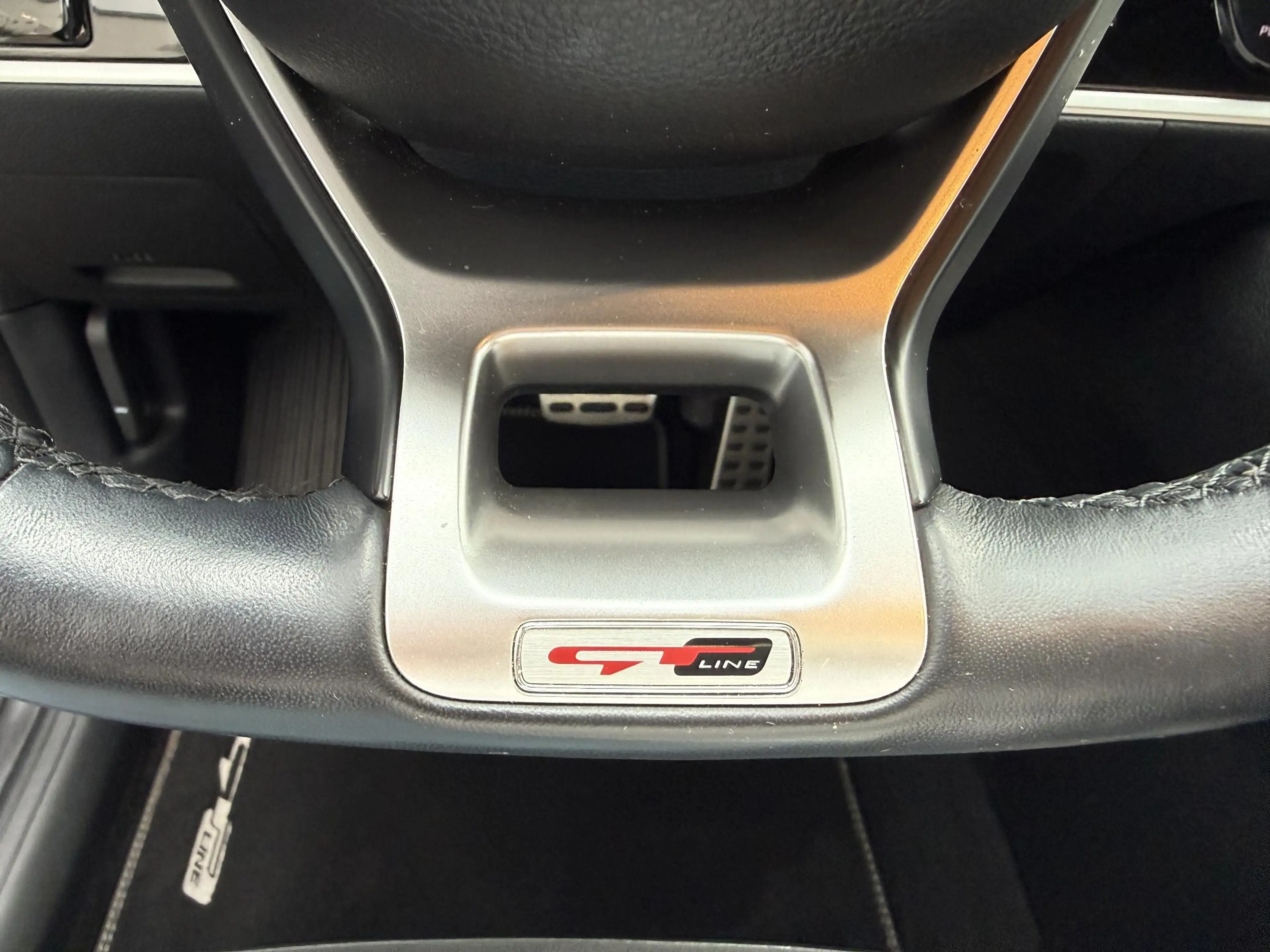 Kia Sportage 1.6 T-GDi Plug-in Hybrid AWD GT-Line — photo 12