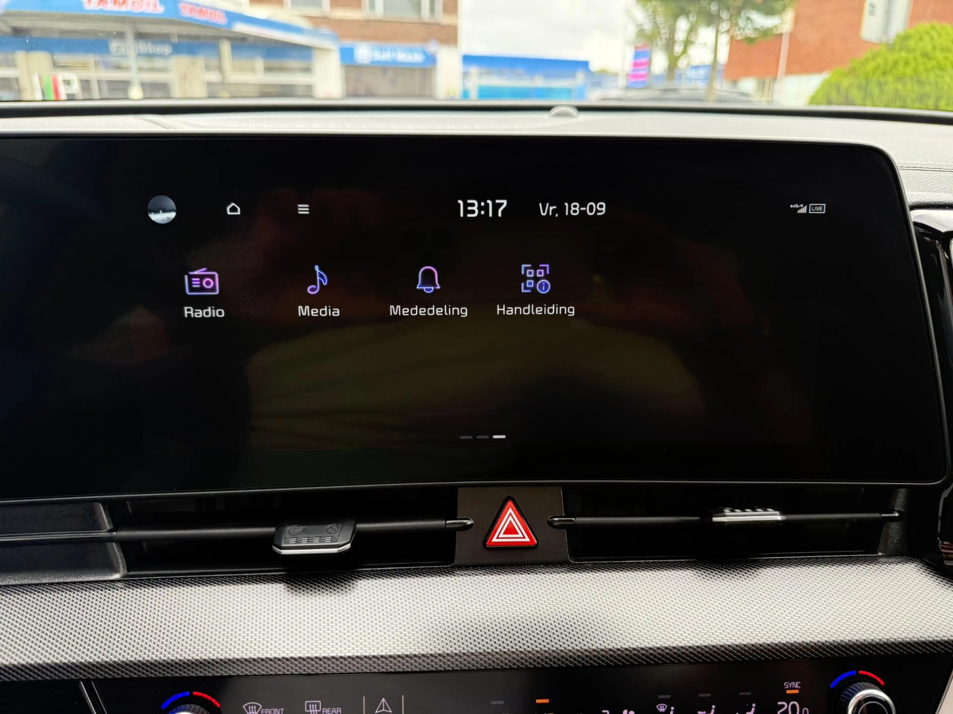 Kia Sportage 1.6 T-GDi Plug-in Hybrid AWD GT-Line — photo 16