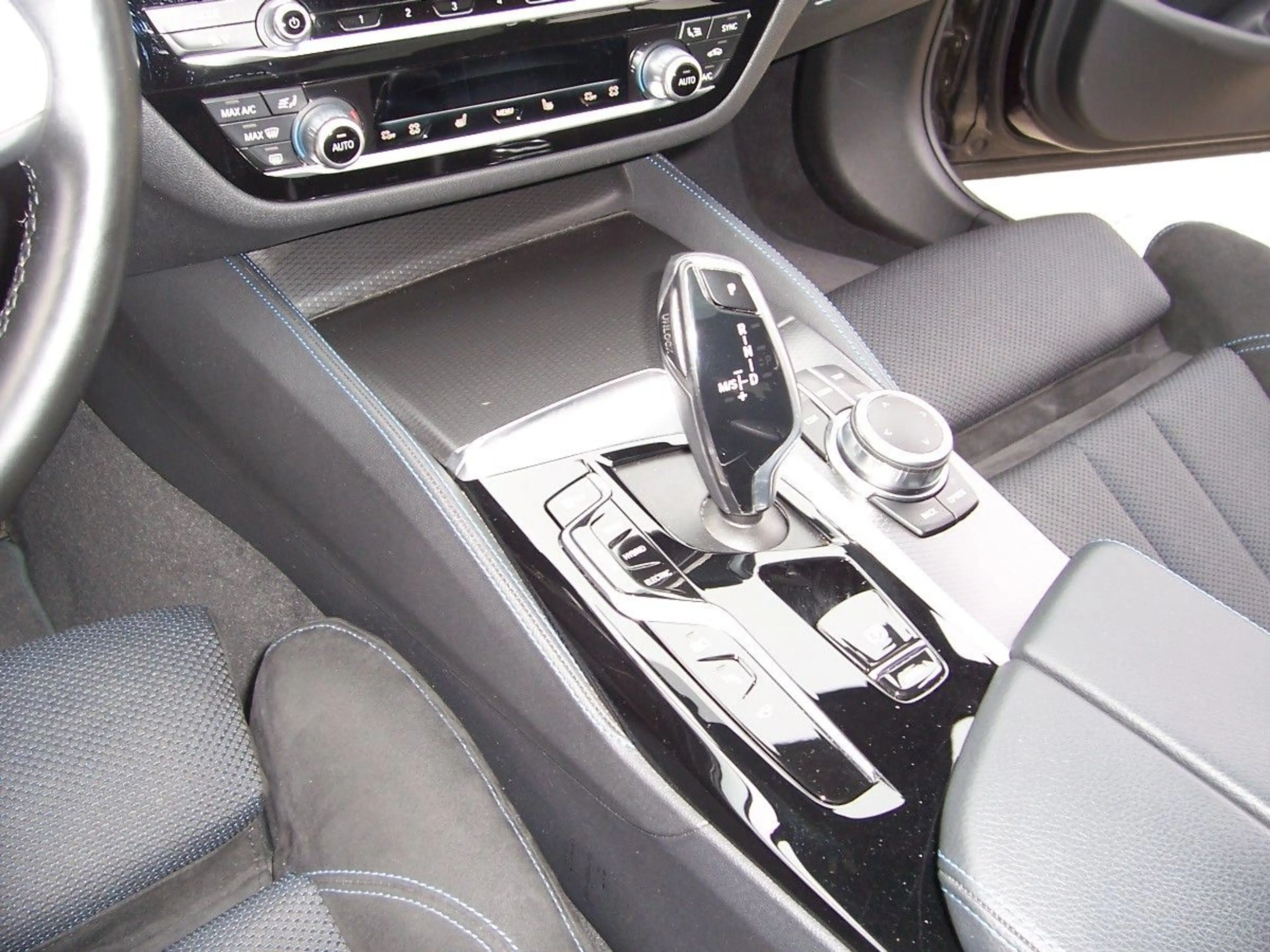 BMW 545 e xDrive M Sportpaket EGSD/ACC/H&K/360°/AHK — photo 13