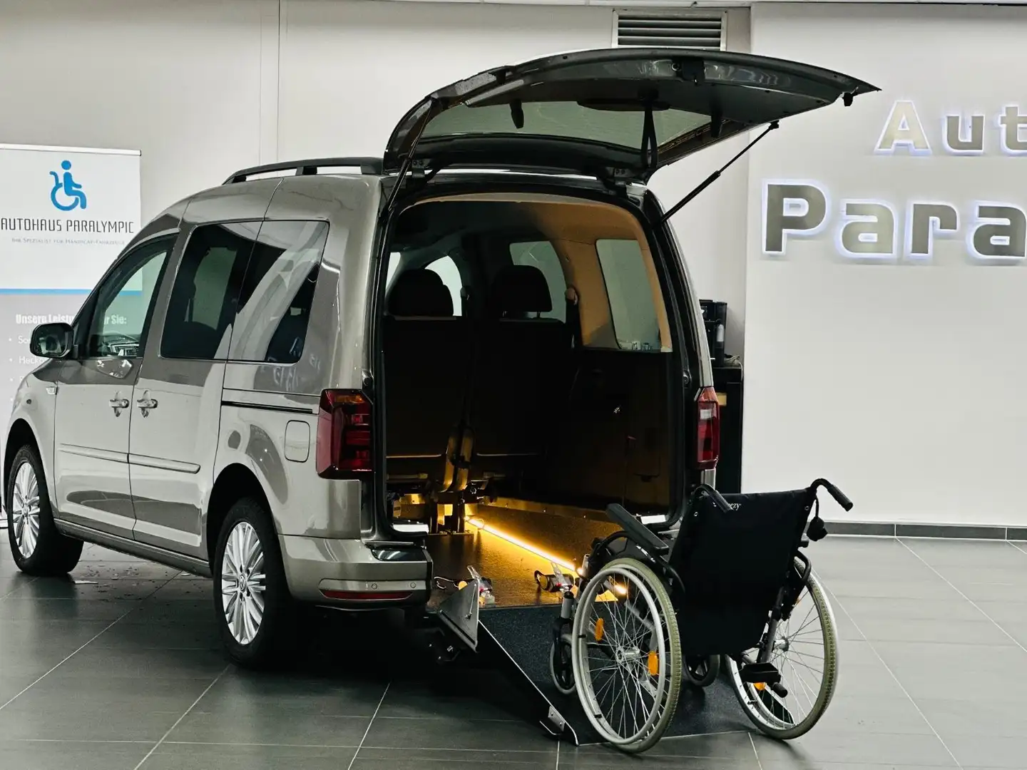 Volkswagen Caddy 1.4 TSI DSG Behindertengerecht-Rampe Beige - 1