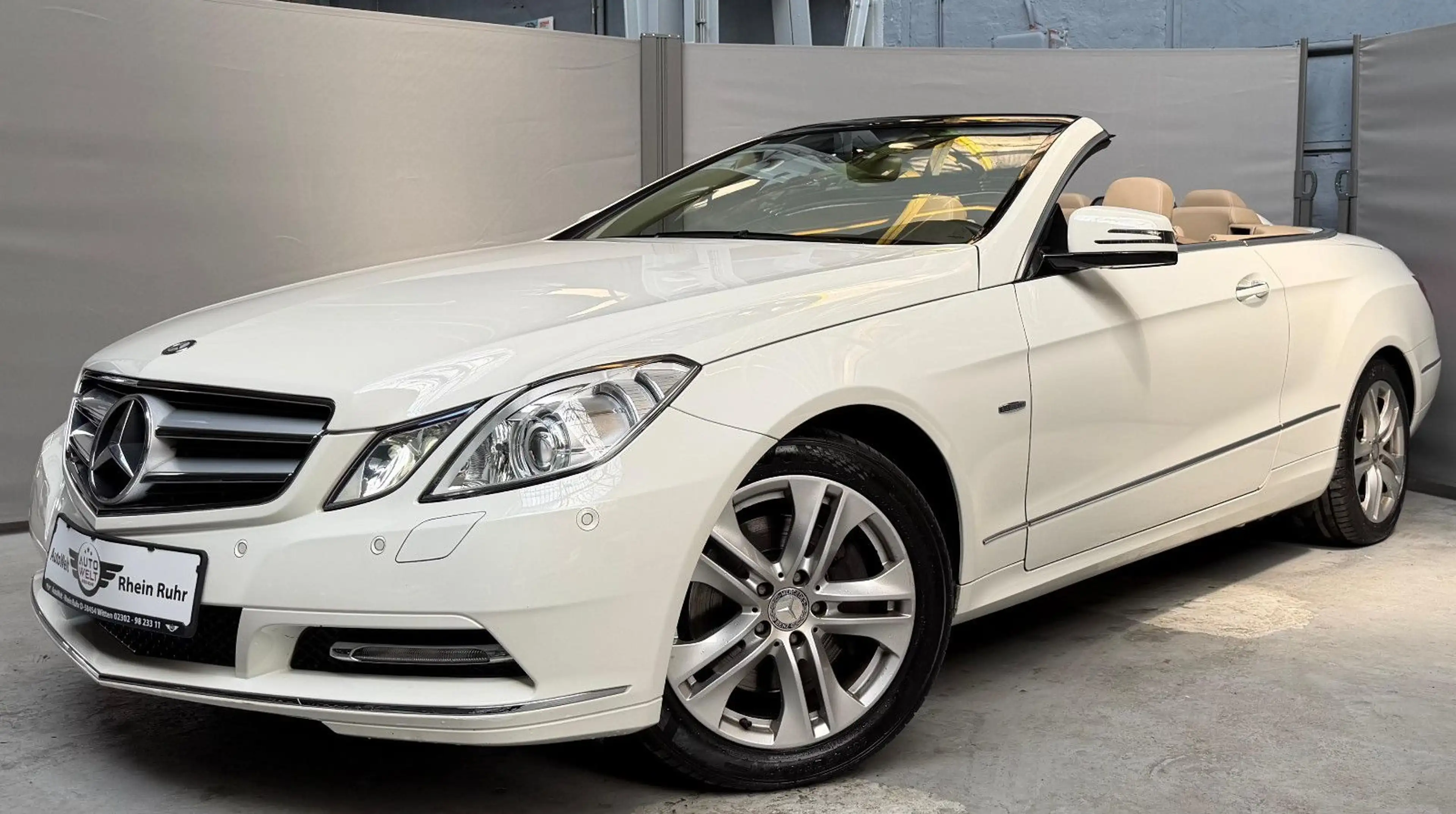 Mercedes-Benz E 350 Cabrio CGI BlueEfficiency Leder Keyless-Go — photo 4