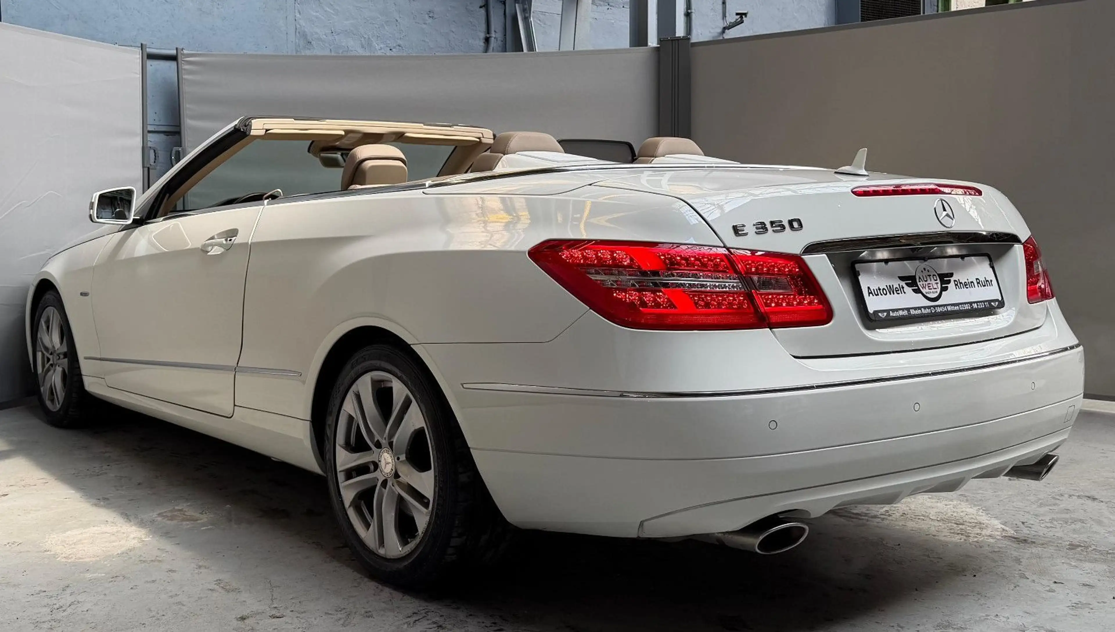 Mercedes-Benz E 350 Cabrio CGI BlueEfficiency Leder Keyless-Go — photo 10