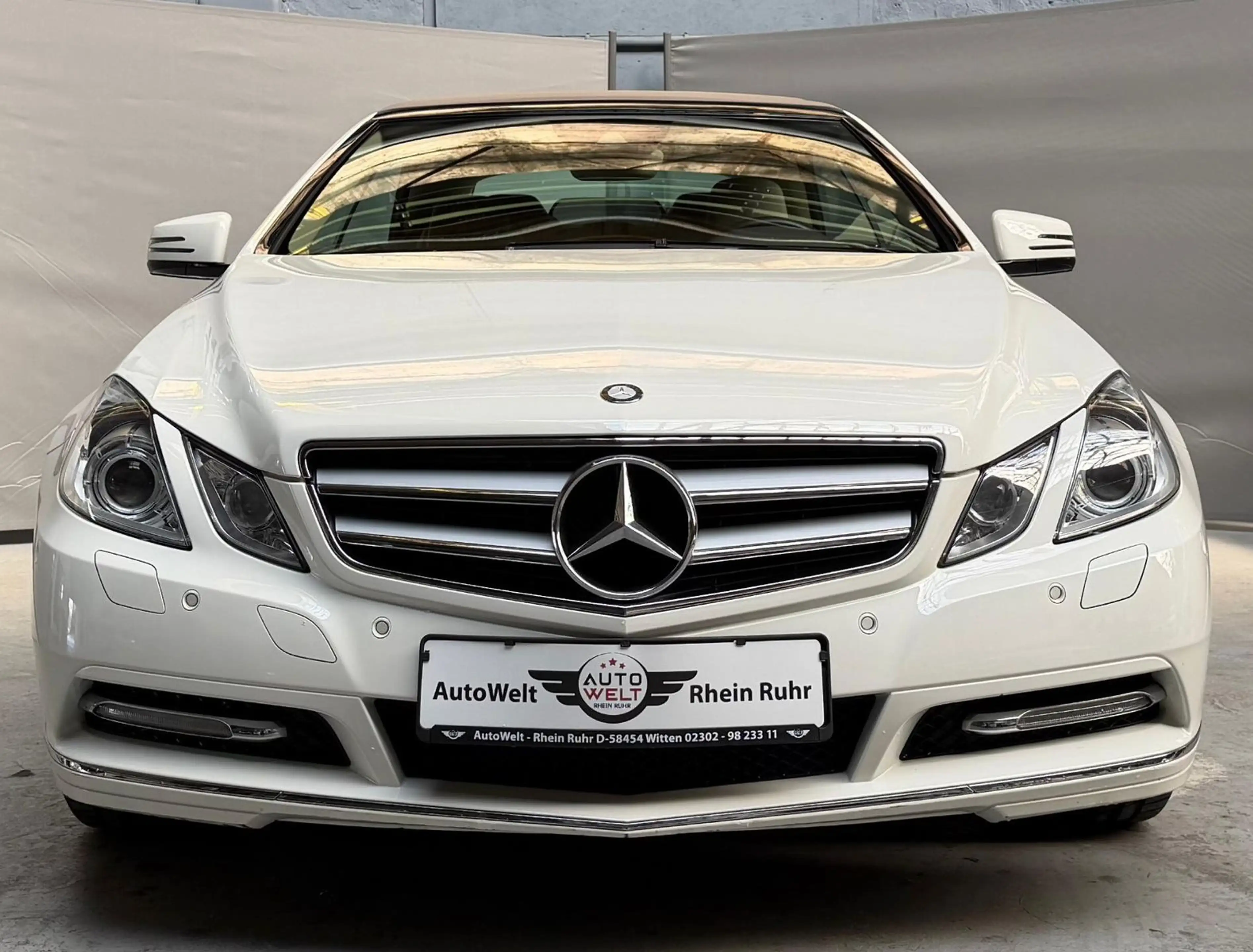 Mercedes-Benz E 350 Cabrio CGI BlueEfficiency Leder Keyless-Go — photo 3