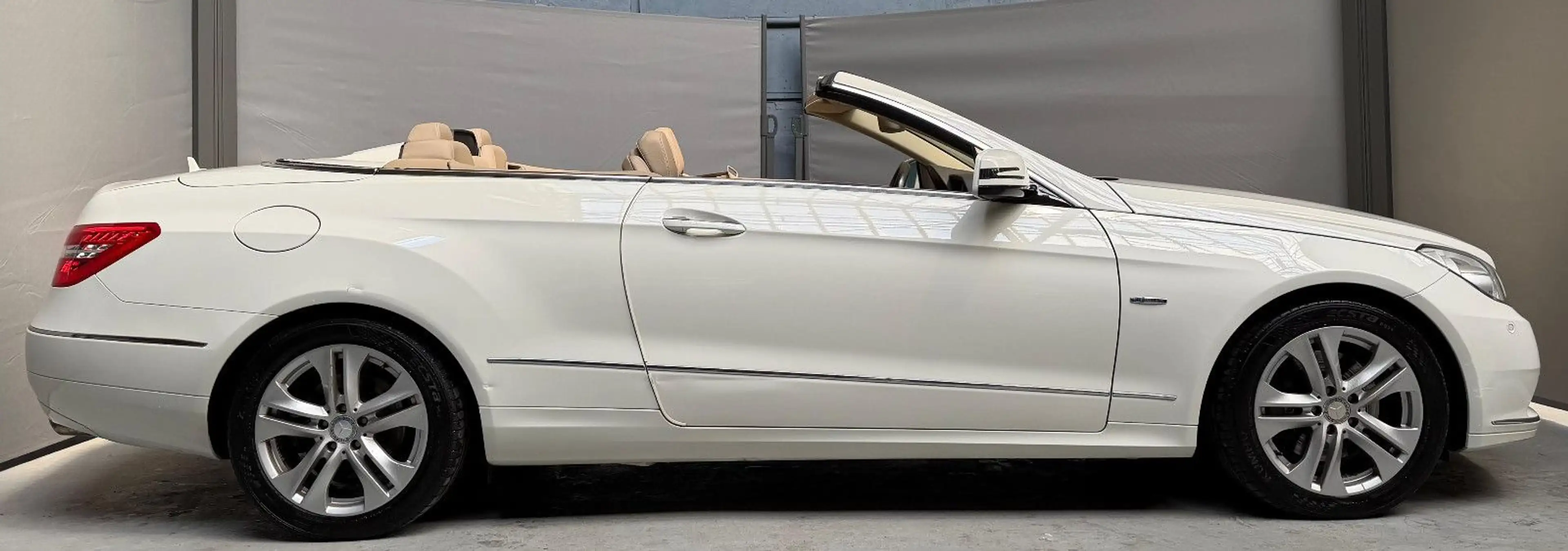 Mercedes-Benz E 350 Cabrio CGI BlueEfficiency Leder Keyless-Go — photo 6