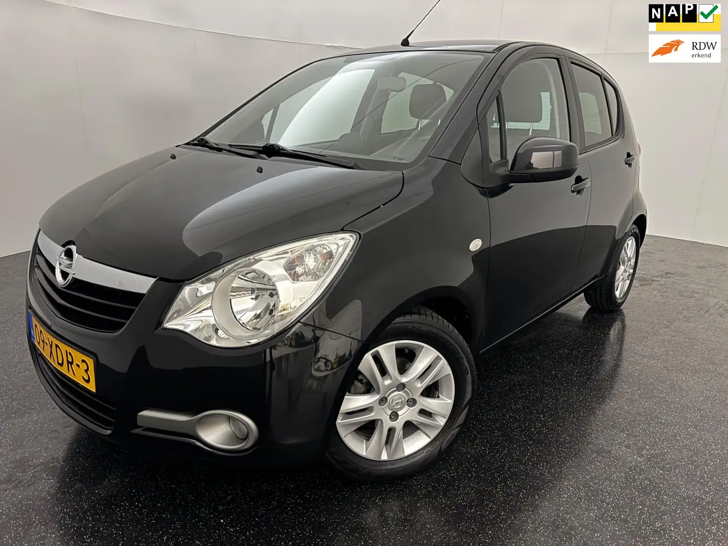Opel Agila 1.2 Edition AUT Nero - 1