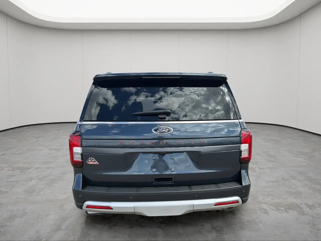 Ford Expedition снимка Ford Expedition