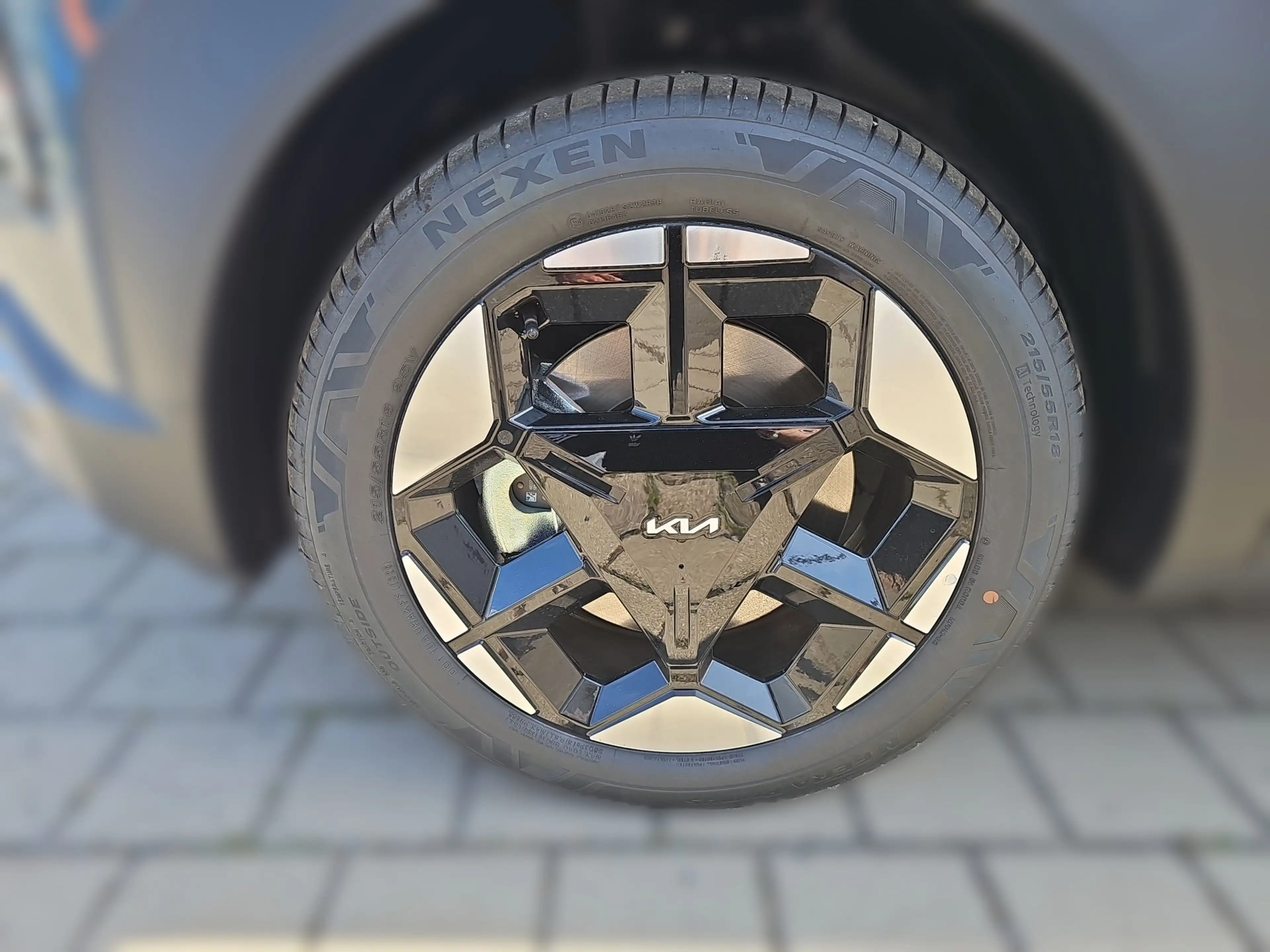 Kia Seltos 1.6 T-GDI W Vision KeyLess LED Navi PDC — photo 4