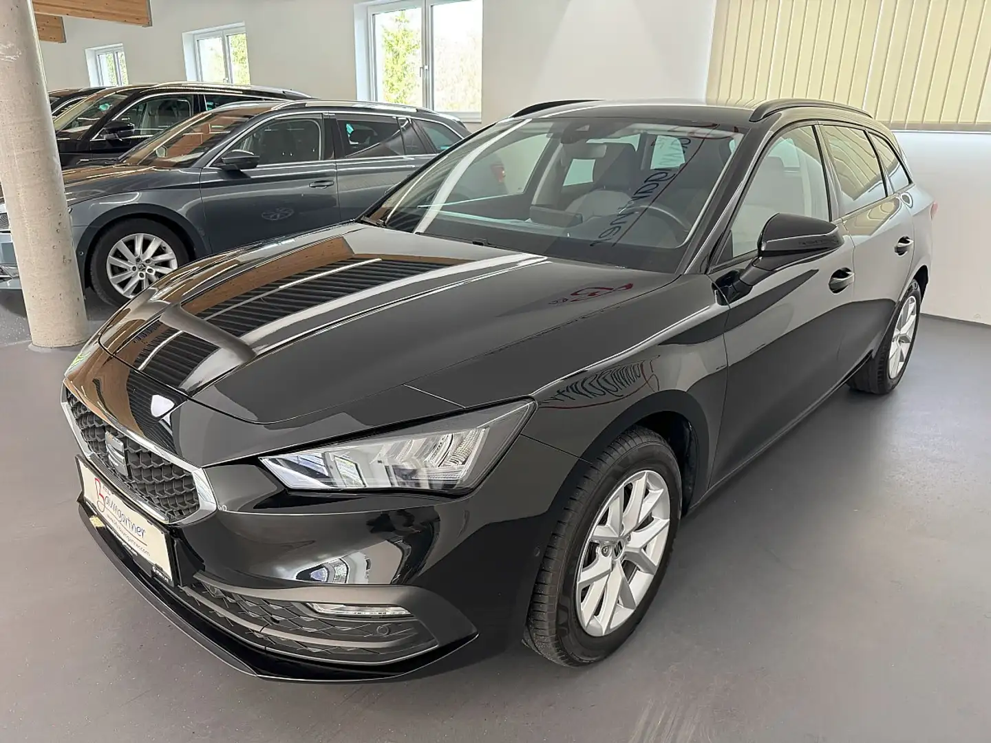 SEAT Leon SP 2,0TDI DSG Style *LED*NAVI*ACC*Sitzheizung*V... Schwarz - 2