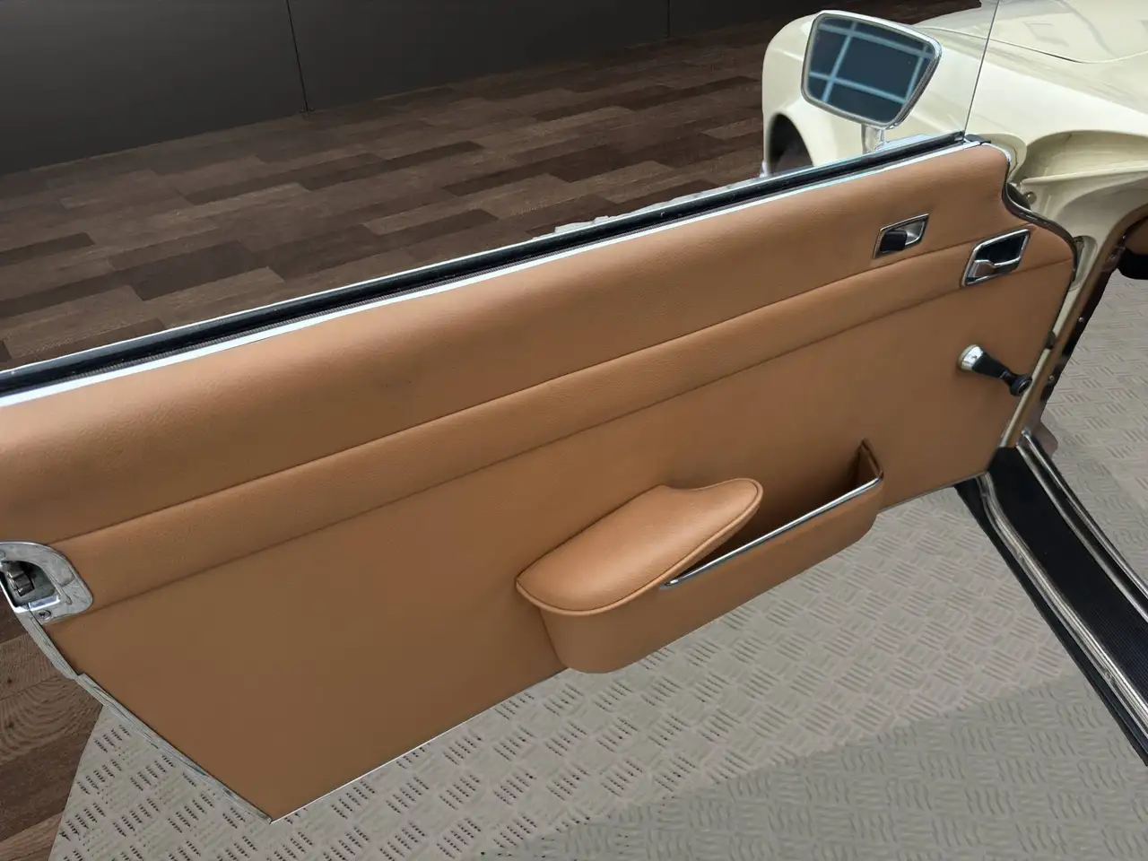 Mercedes-Benz SL 280, foto 12