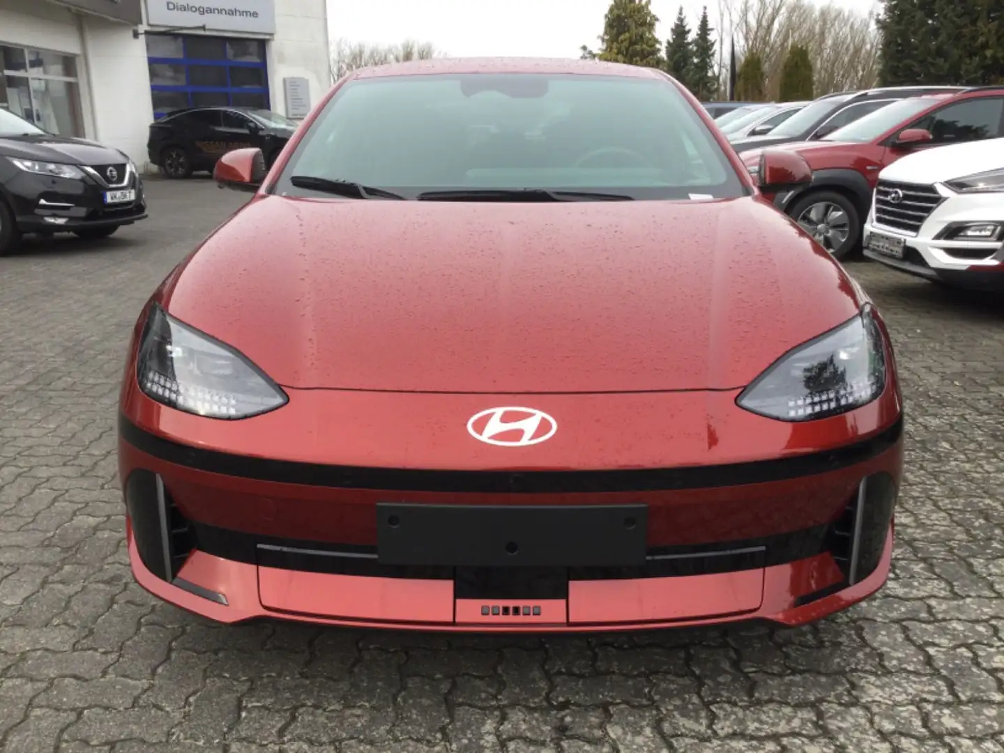 Hyundai IONIQ 6 77,4kWh Techniq Elektro 614km Reichweite Red - 2