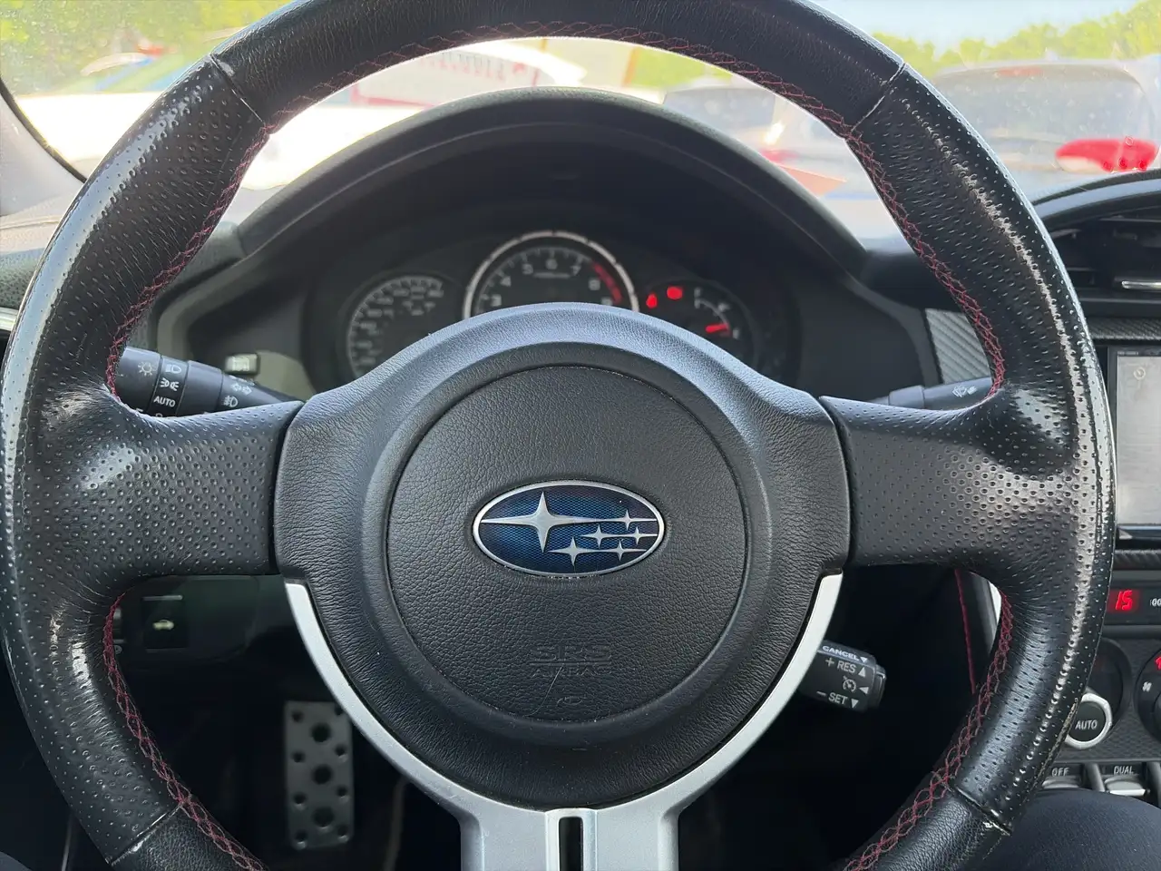 Subaru BRZ снимка Subaru BRZ