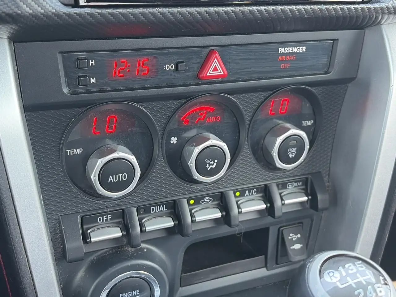 Subaru BRZ снимка Subaru BRZ