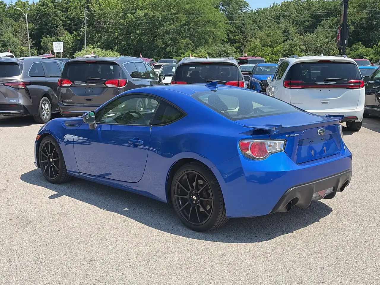 Subaru BRZ снимка Subaru BRZ