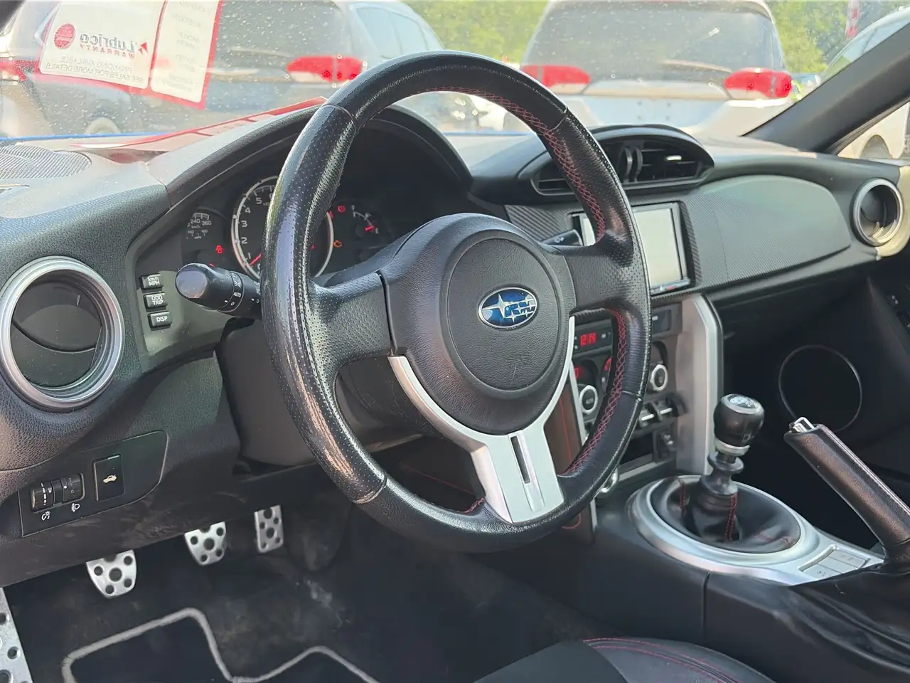 Subaru BRZ снимка Subaru BRZ