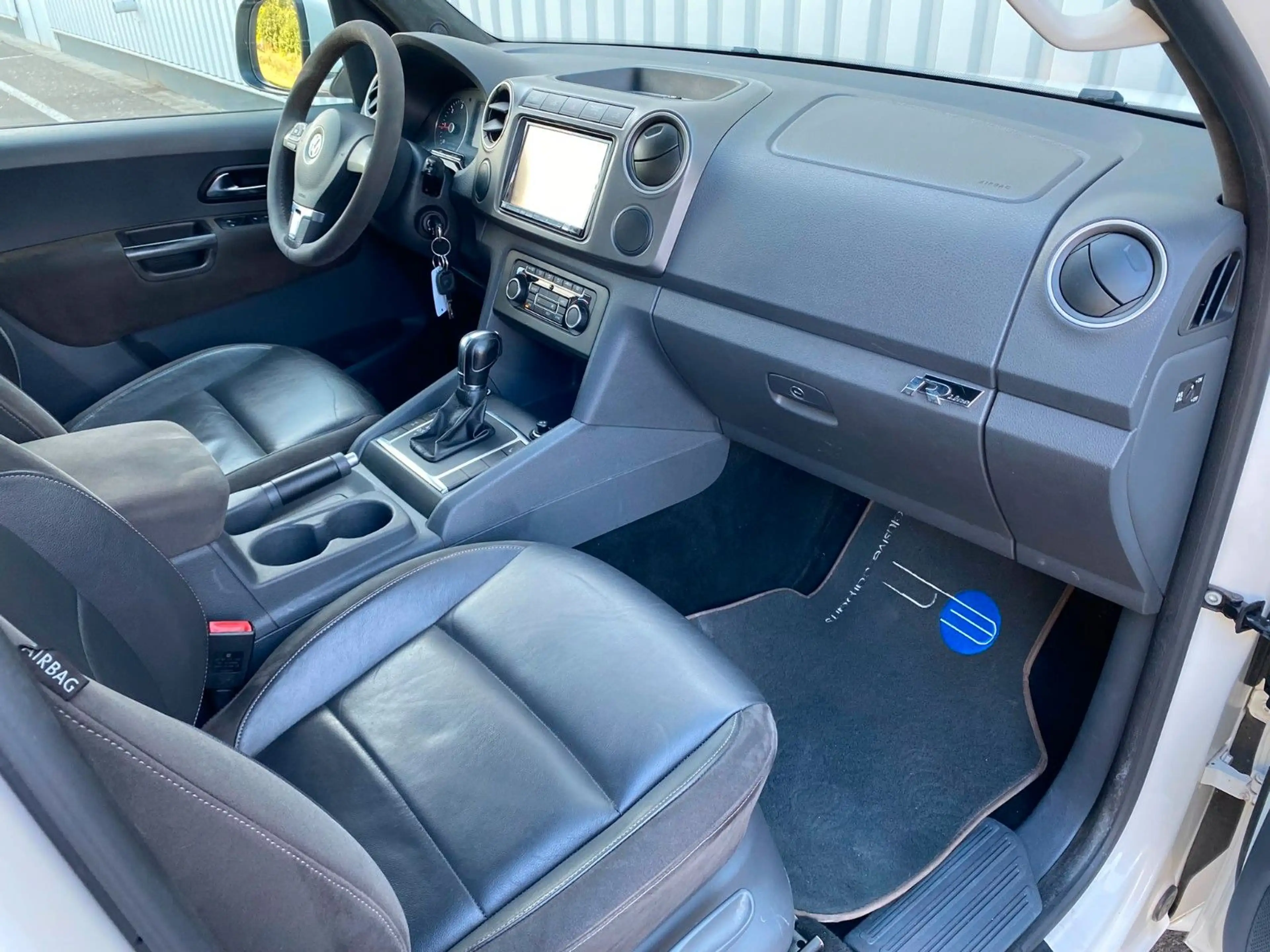 Volkswagen Amarok Highline DoubleCab 4Motion — photo 11