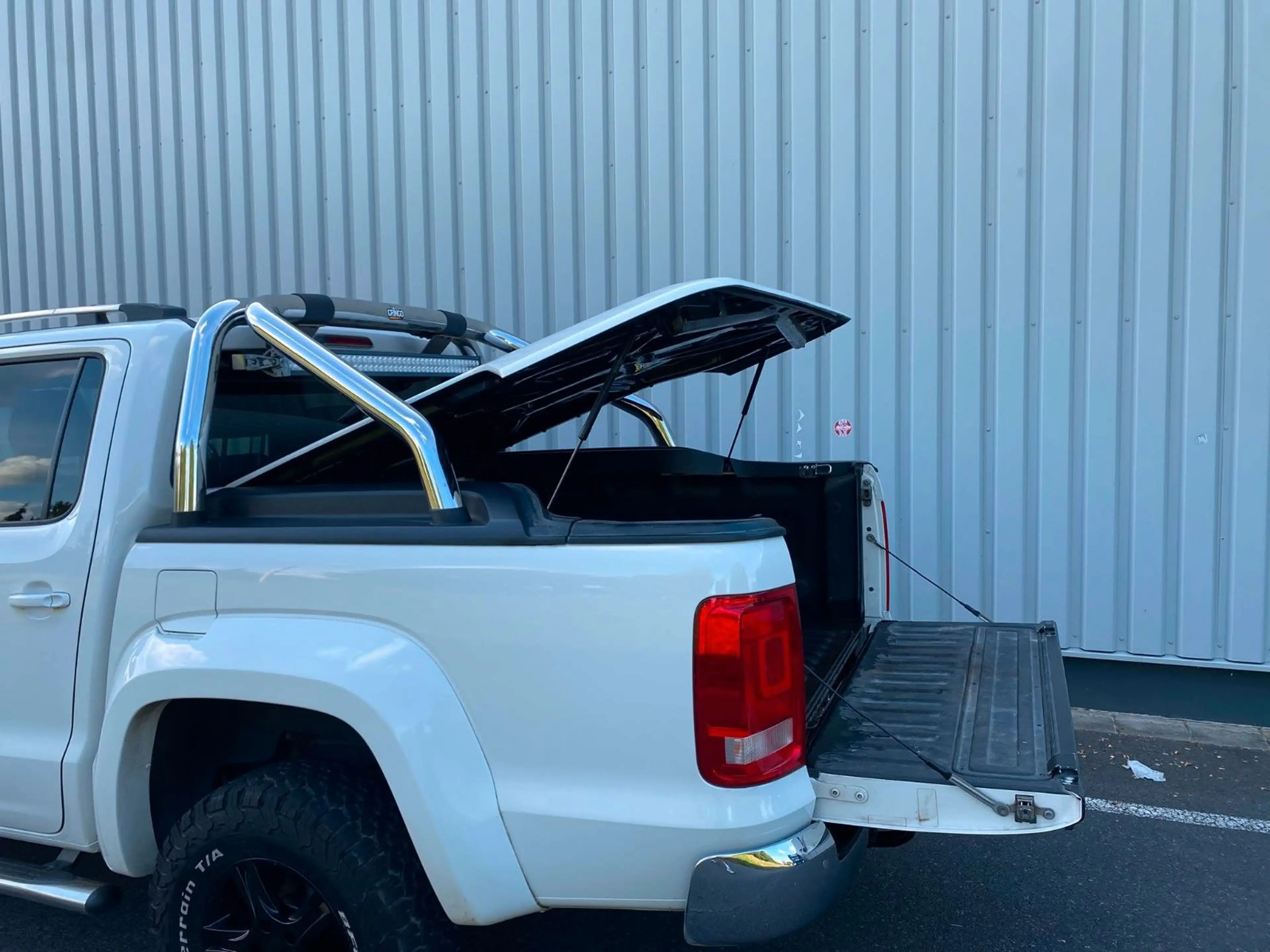 Volkswagen Amarok Highline DoubleCab 4Motion — photo 18