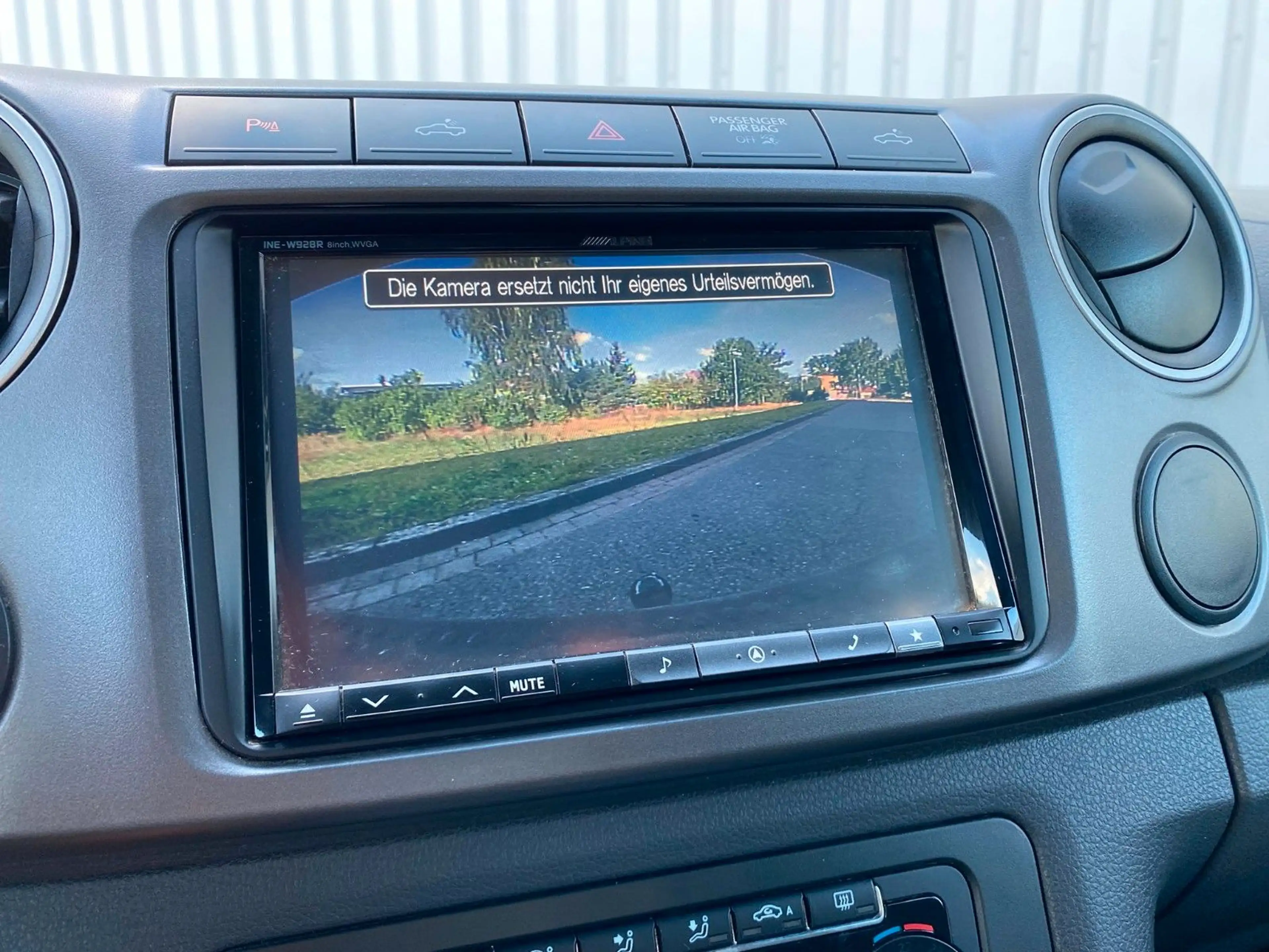 Volkswagen Amarok Highline DoubleCab 4Motion — photo 12