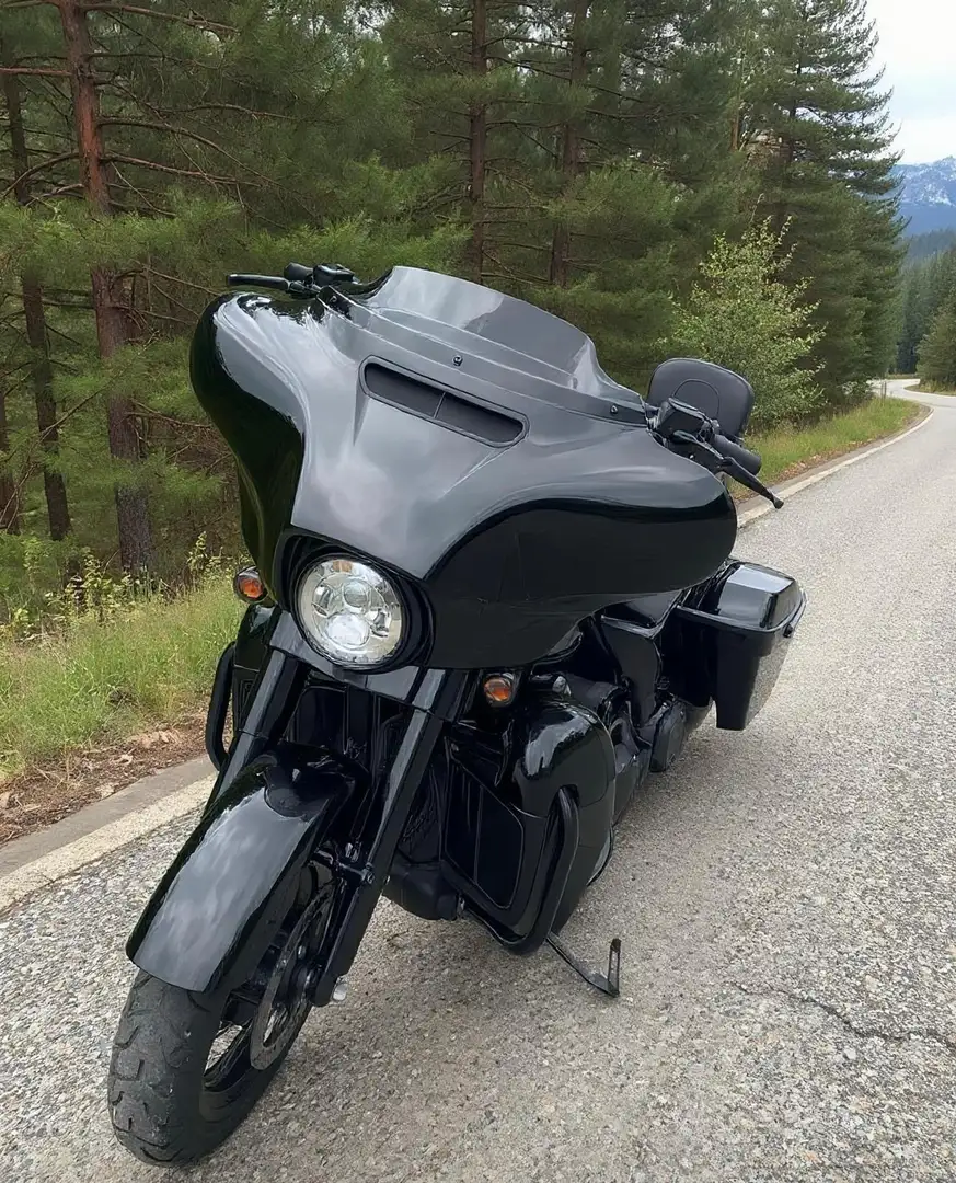 Harley-Davidson Ultra Limited Boom Box , Navi , Mapping , Ape Hanger . Černá - 1