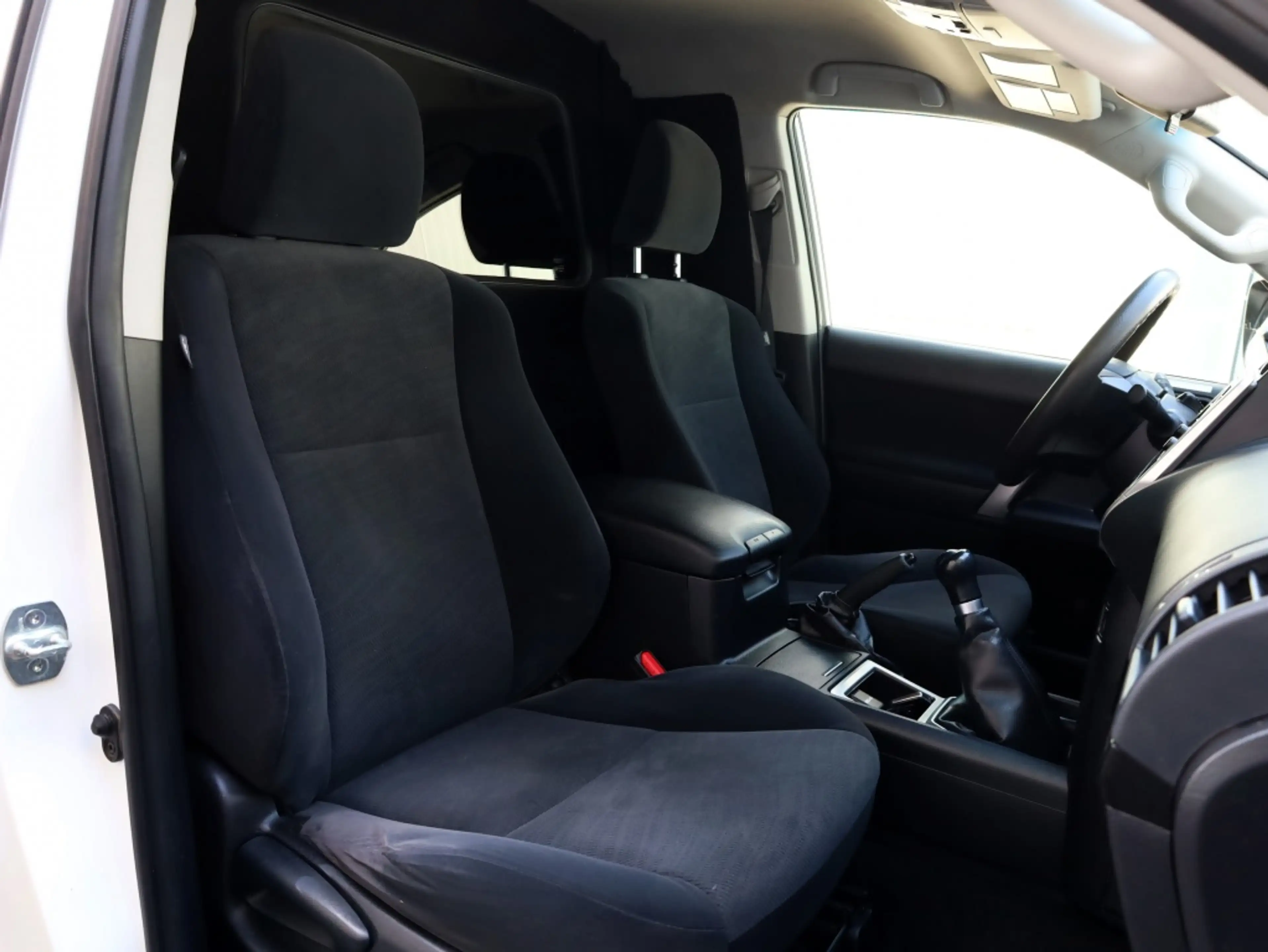 Toyota Land Cruiser 2.8 D4-D-F 3 DRS BLIND VAN | Climate Control | Cru — photo 12