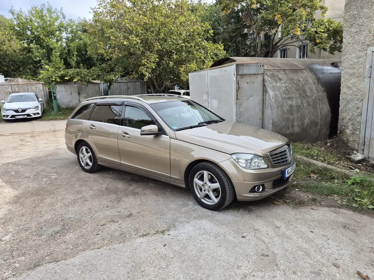 Mercedes-Benz C 220