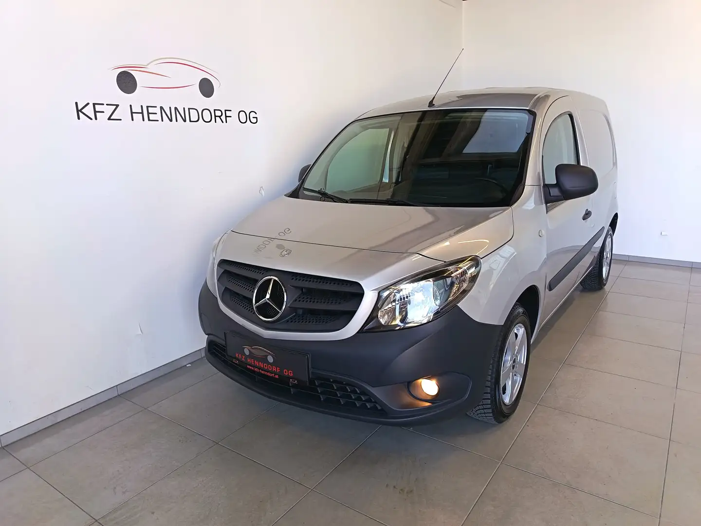 Mercedes-Benz Citan 109 CDI lang ab € 210 / Monat Grau - 1