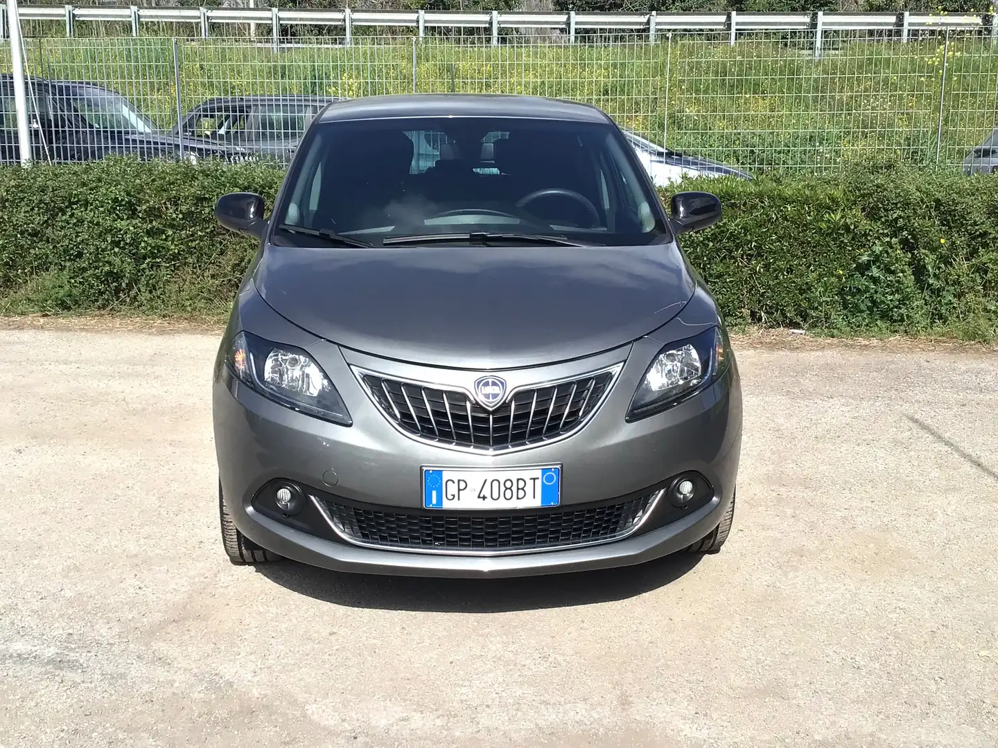 Lancia Ypsilon Ypsilon III 1.0 firefly Platino 5 Posti Grigio - 2