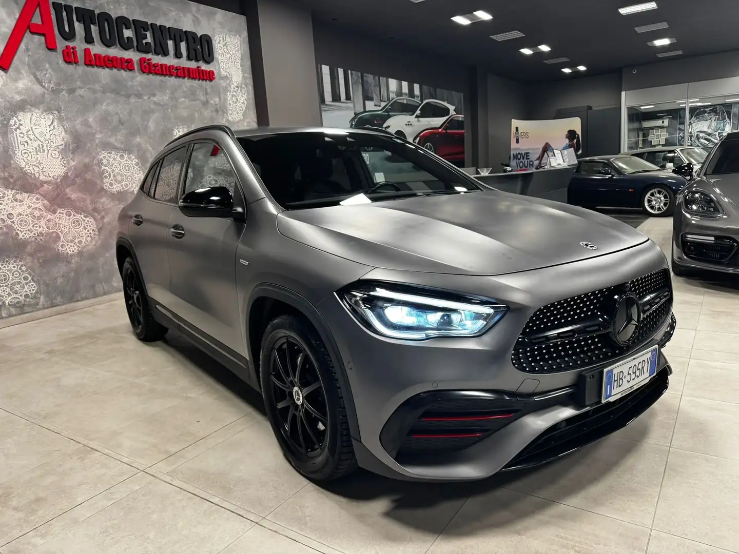 Mercedes-Benz GLA 220 GLA 220D CDI AMG EDITION PREMIUM Gris - 2