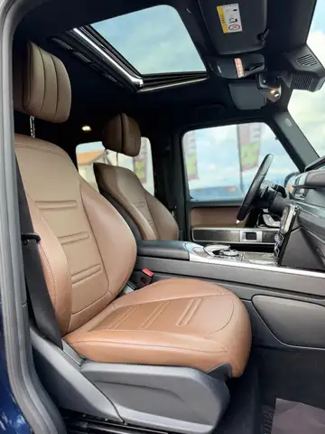Mercedes-Benz G-Class view 7
