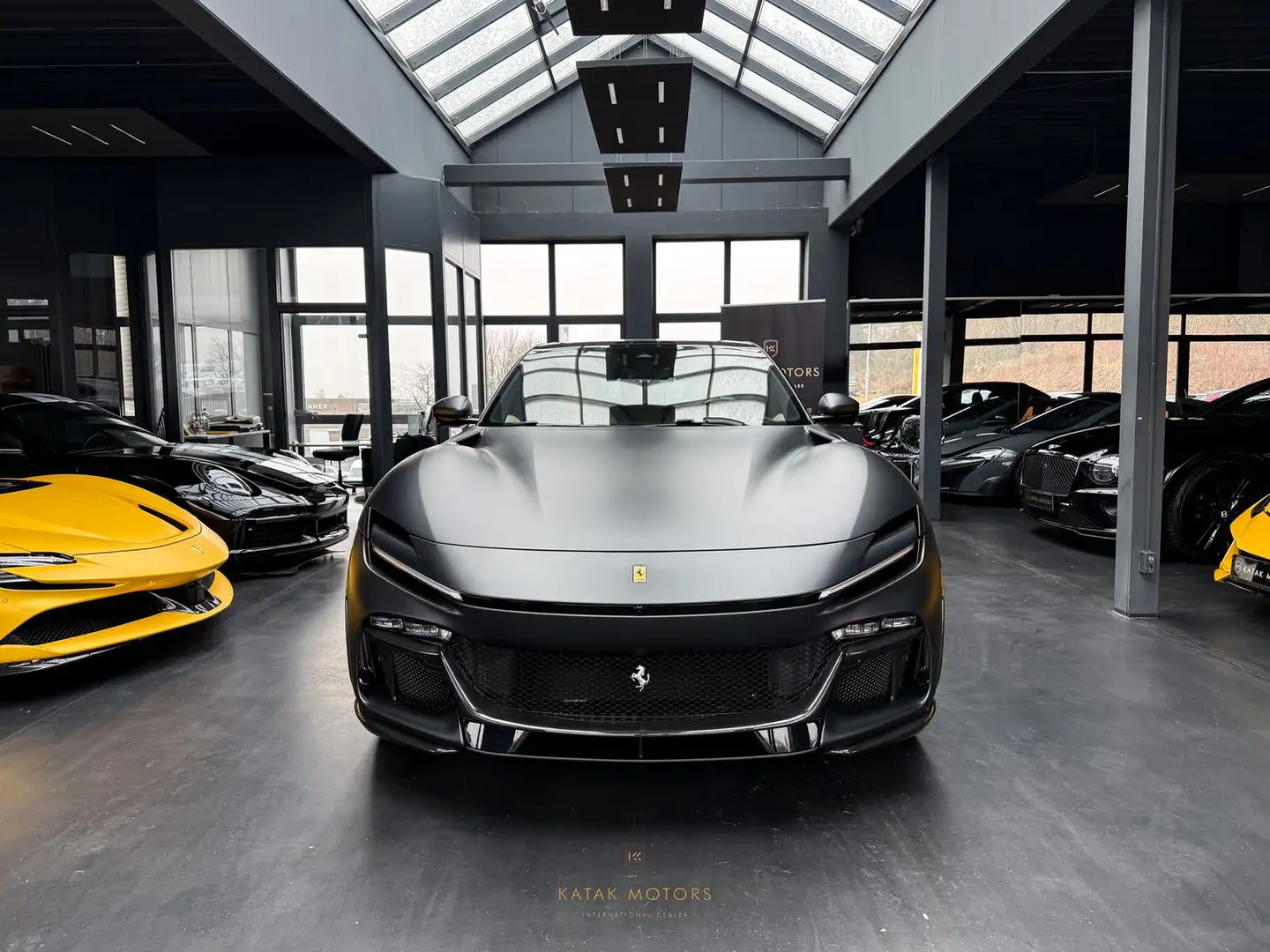 Ferrari Purosangue MATT/CARBON/MASSAGESITZE/360 KAMERA Grau - 1