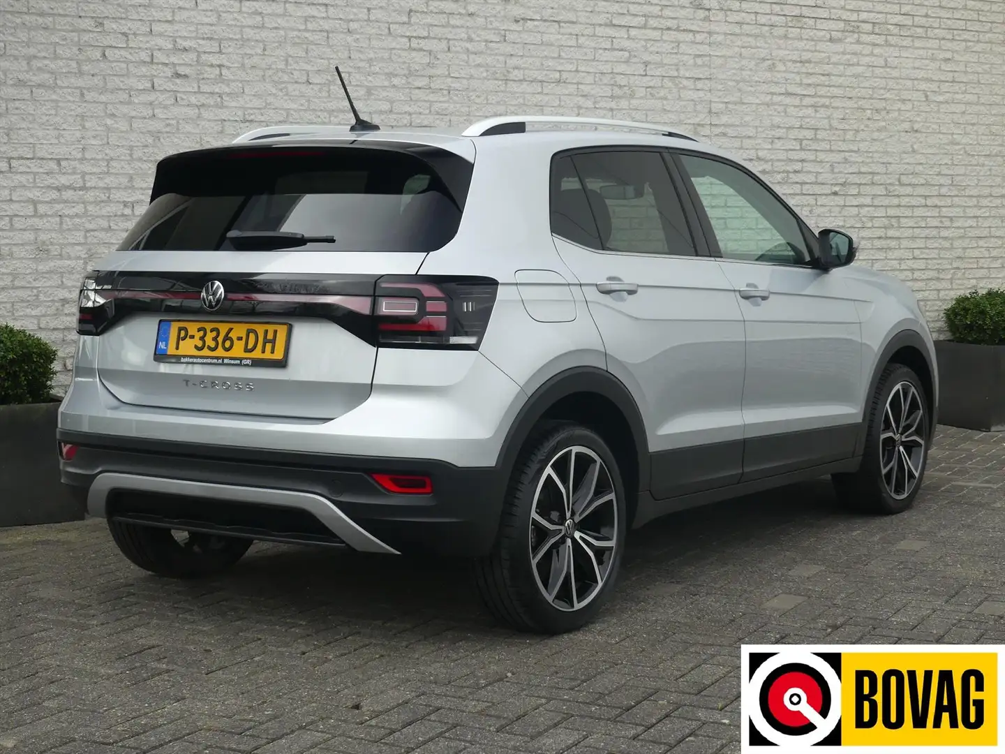 Volkswagen T-Cross 1.0 TSI STYLE 110PK STYLE DSG NAVI/ADAP.CRUISE/PDC Grijs - 2