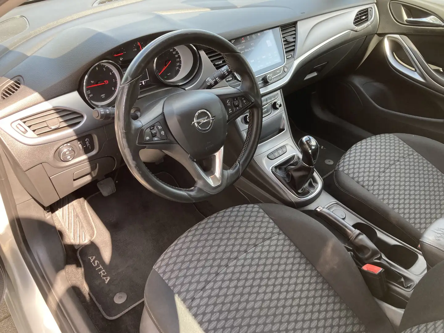 Opel Astra 1.0 Online Edition 50% deal 5.725,- ACTIE Camera / Grijs - 2