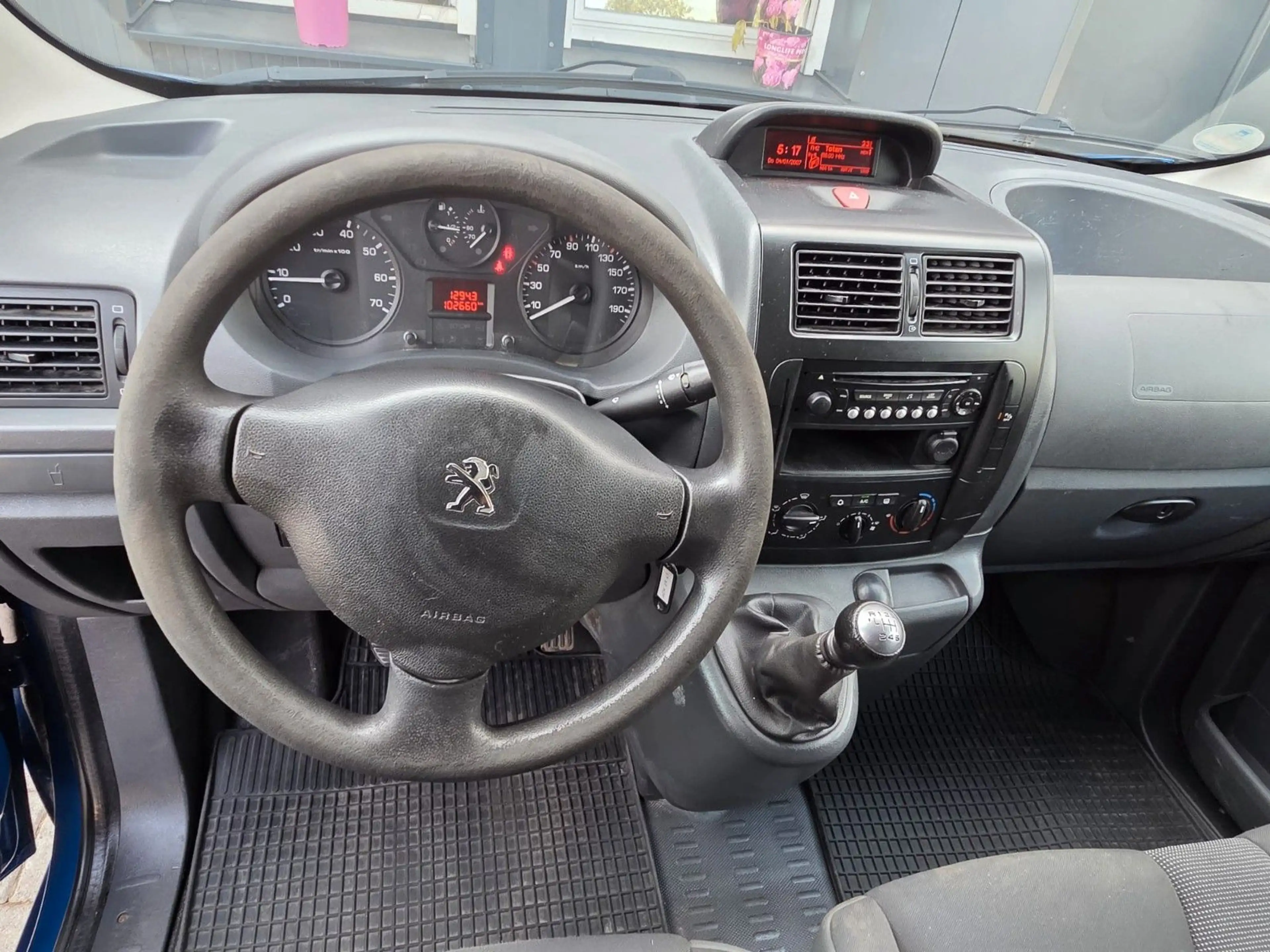 Peugeot Expert 2.0 HDI/6 GANG/KLIMAANLAGE/ZAHNRIMMEN NEU — photo 7