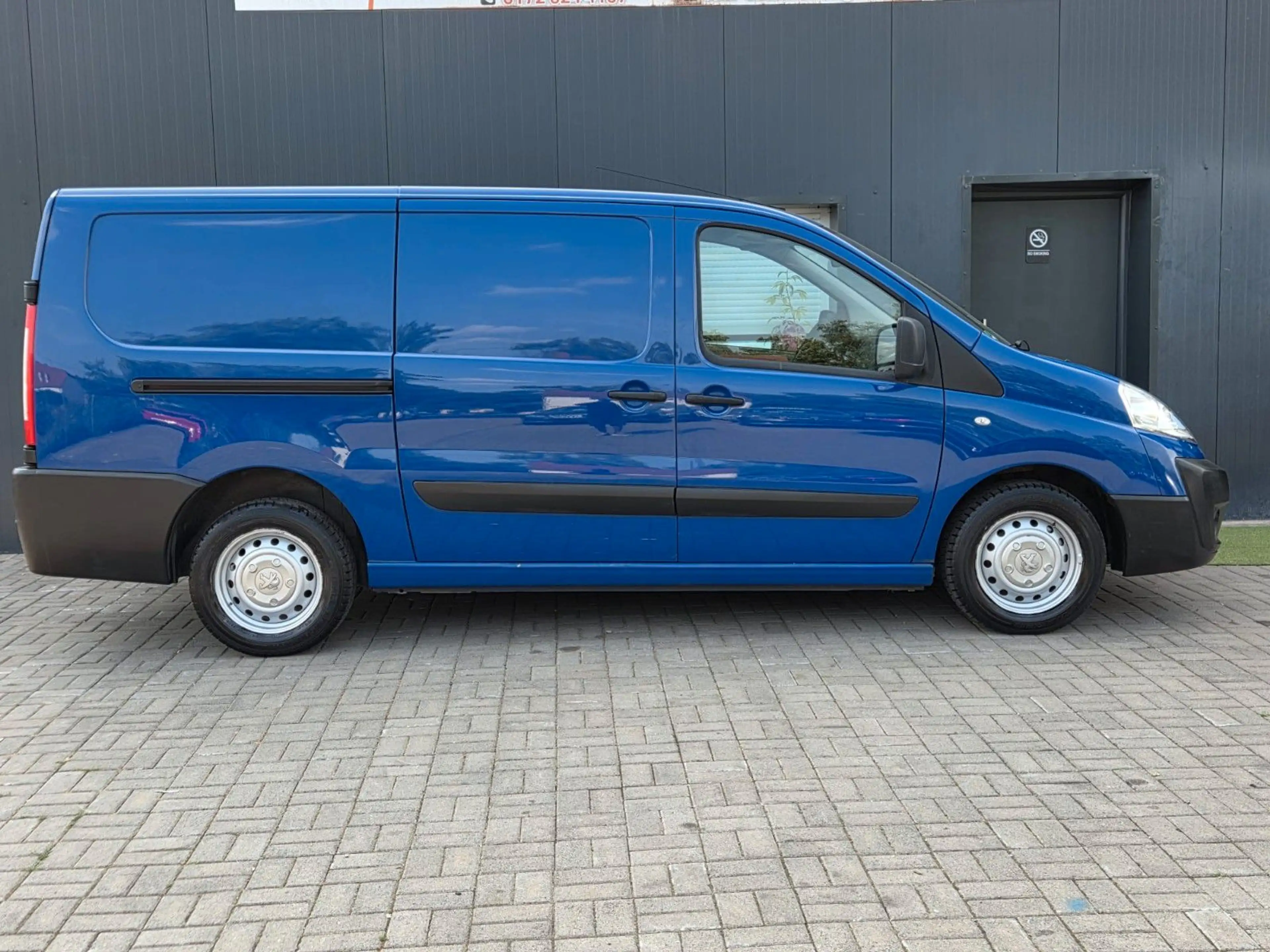 Peugeot Expert 2.0 HDI/6 GANG/KLIMAANLAGE/ZAHNRIMMEN NEU — photo 4
