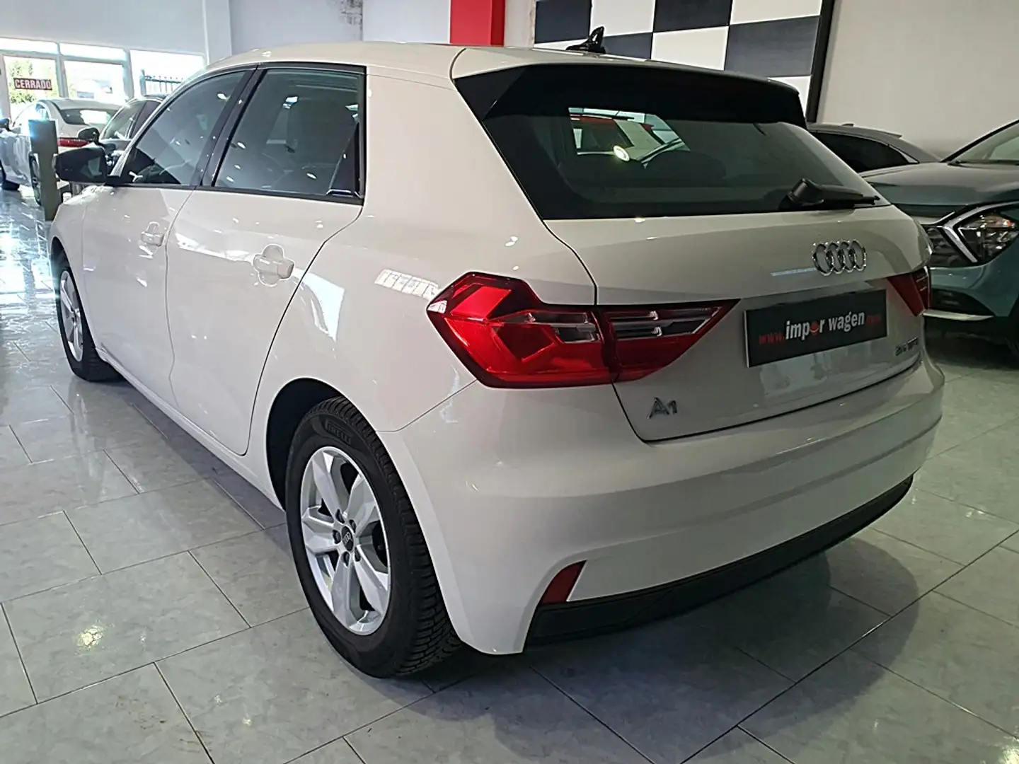 Audi A1 Sportback 25 TFSI Adrenalin Blanco - 2