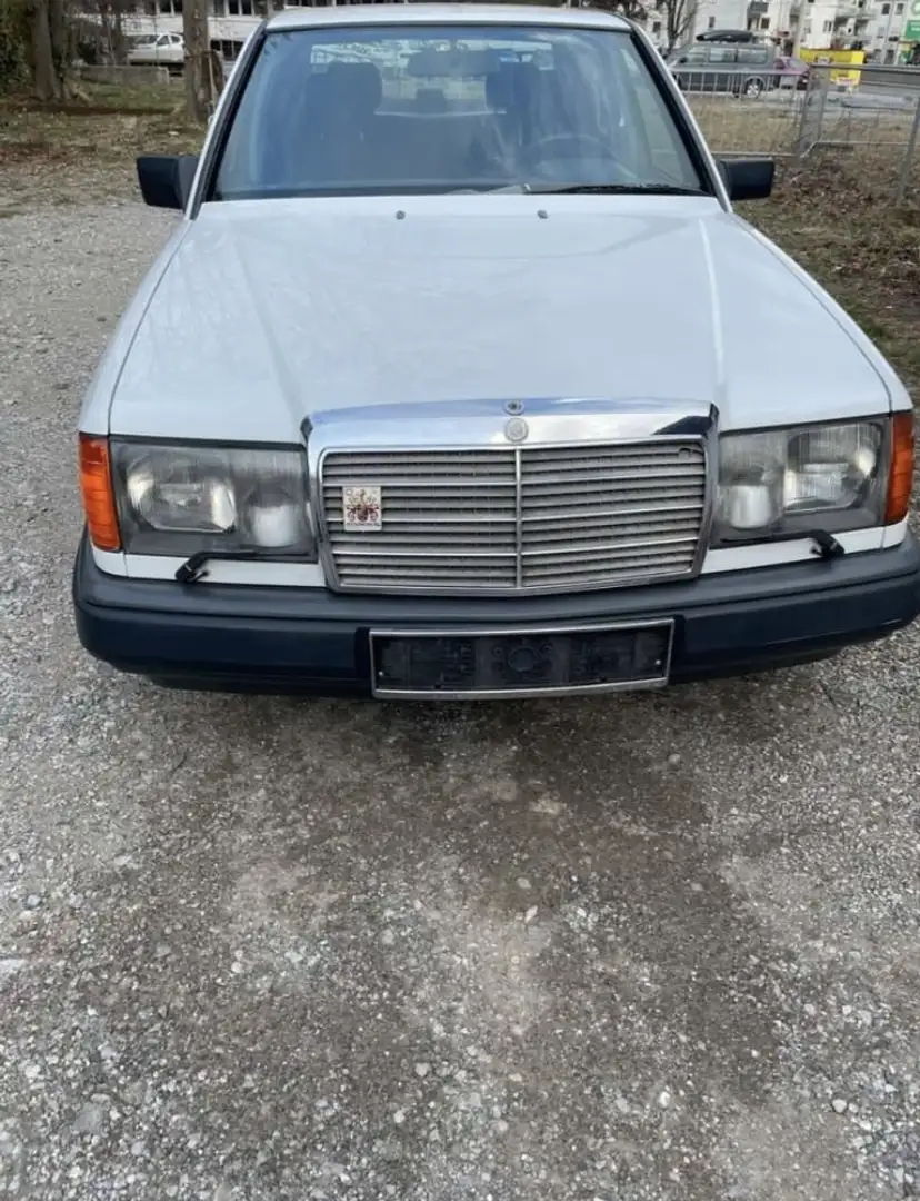 Mercedes-Benz Baureihe 124 300 D. 4 Matik Weiß - 1