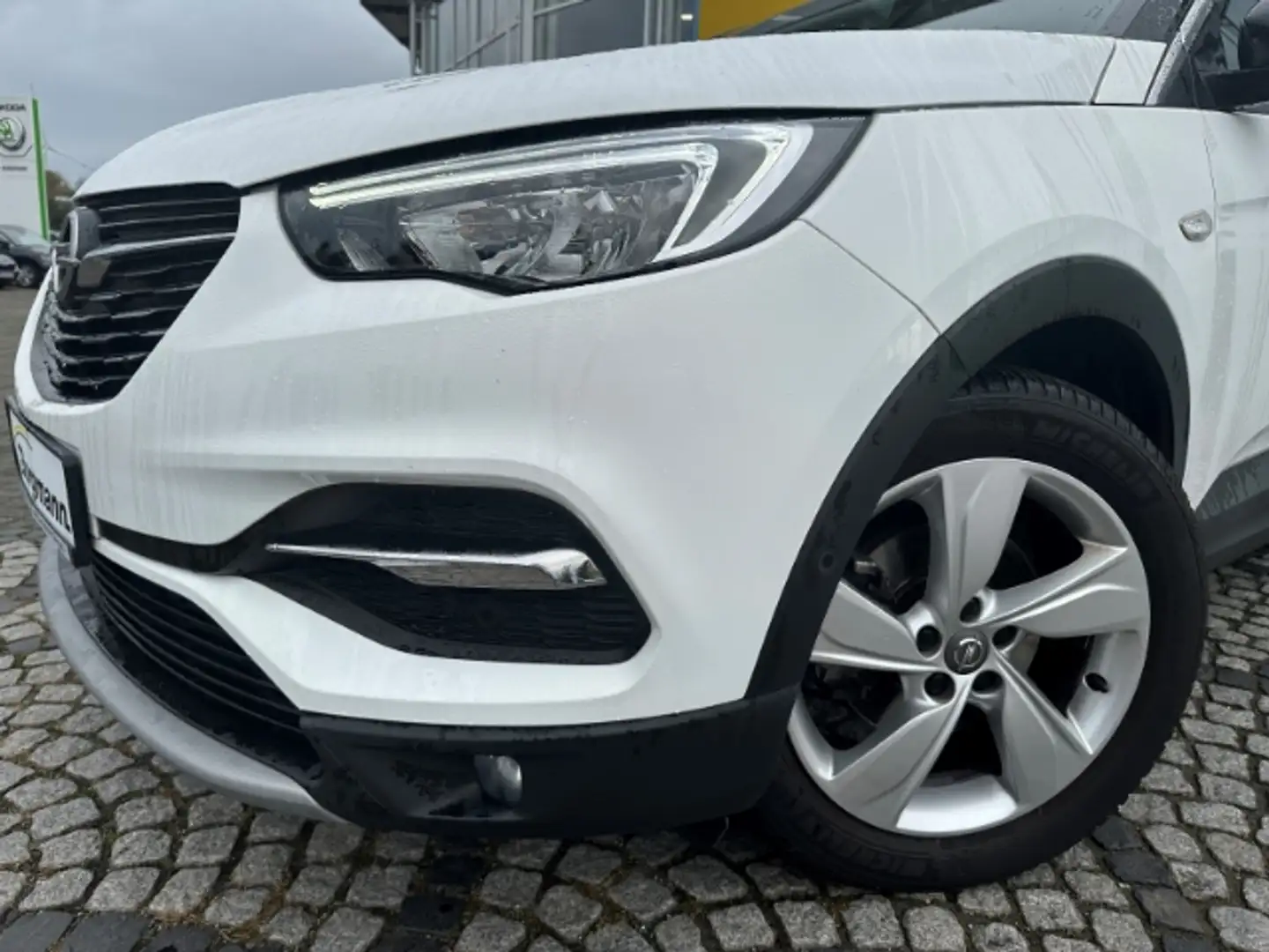 Opel Grandland X 120 Jahre 1.2 Turbo Navi Apple CarPlay Android Aut Weiß - 2