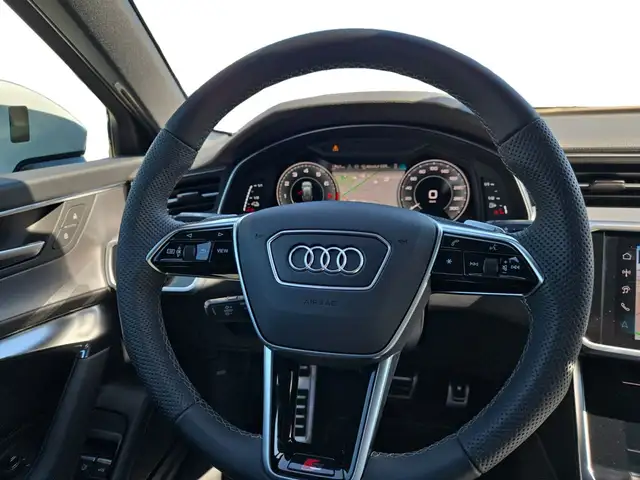 Audi A6 view 13