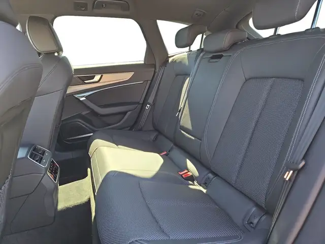 Audi A6 view 10