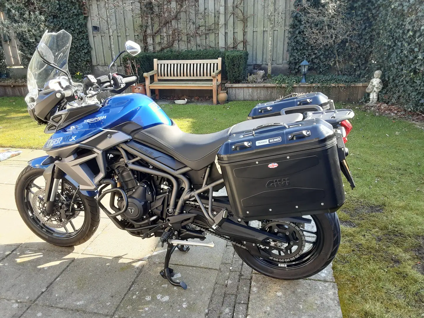 Triumph Tiger 800 XRX Blauw - 1
