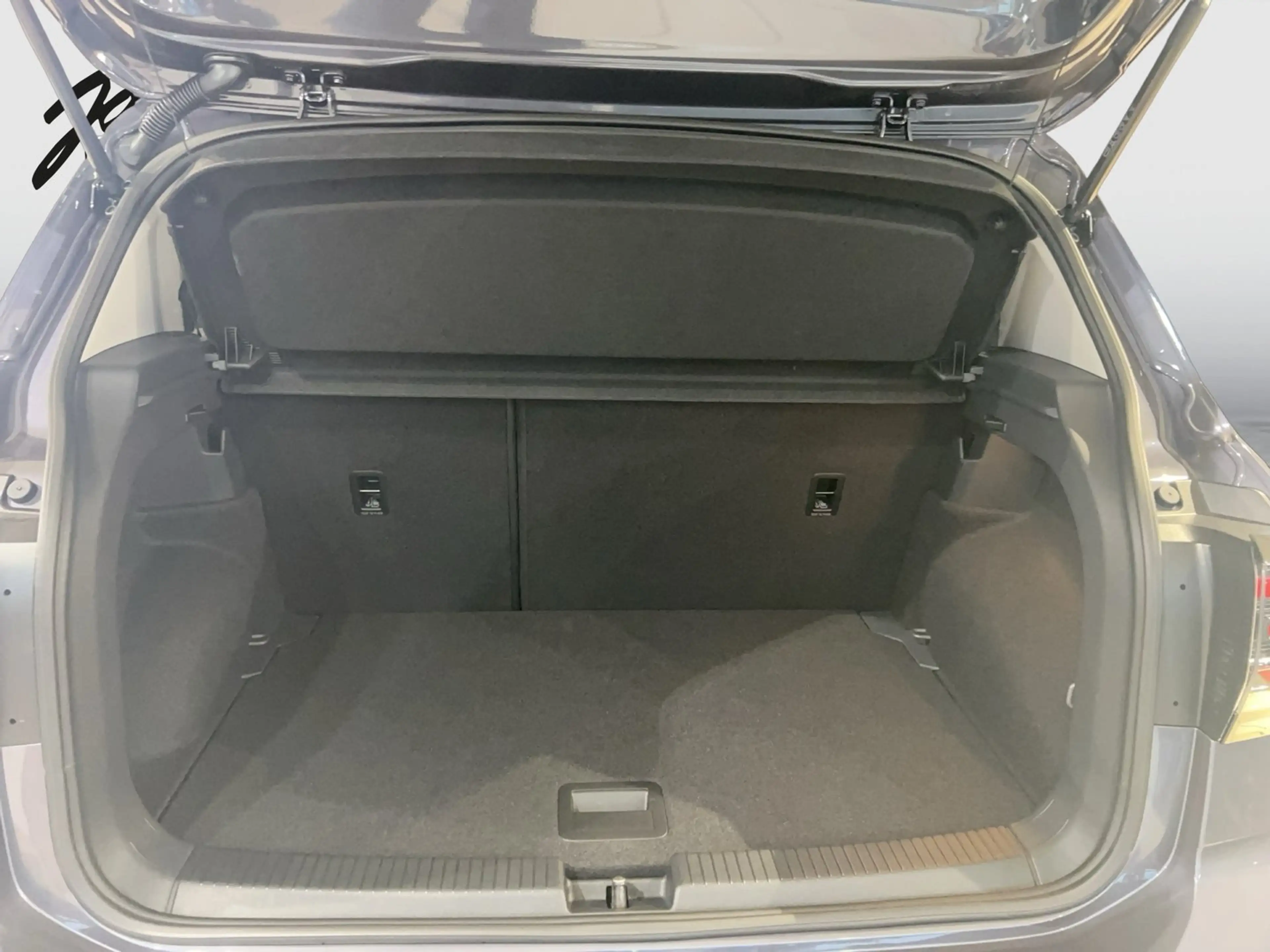 Volkswagen T-Cross 4Me TSI — photo 10