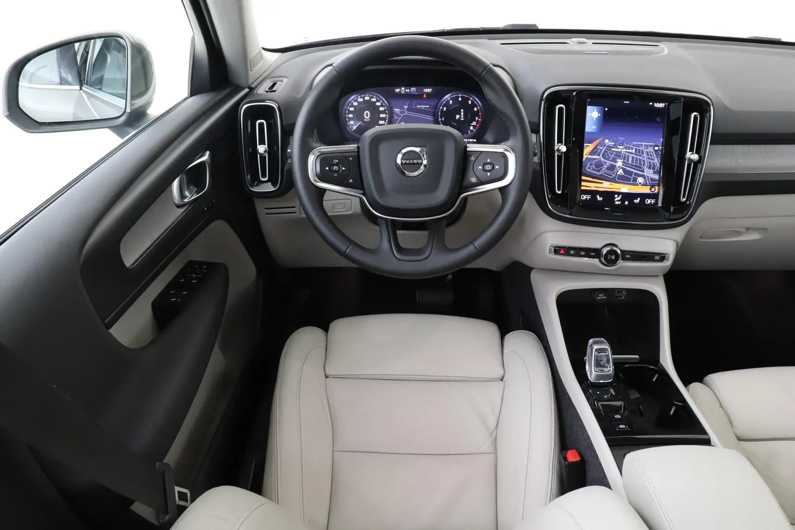 Volvo XC40 B4 (M-HYBRID) INSCRIPTION *FULL OPTIONS!* -PANO.DA Gris - 2