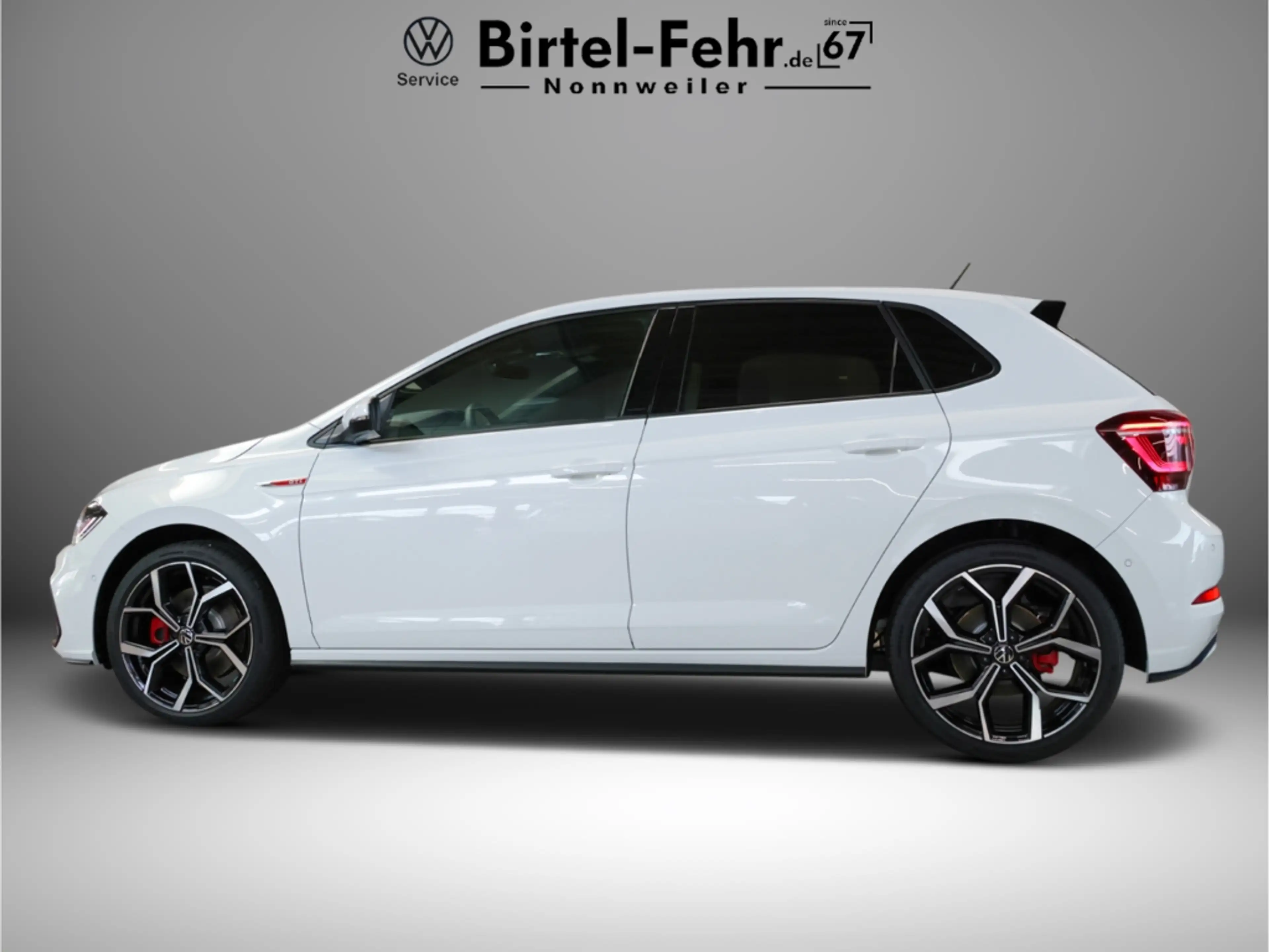 Volkswagen Polo GTI 2.0 TSI DSG IQ Matrix Kamera — photo 2
