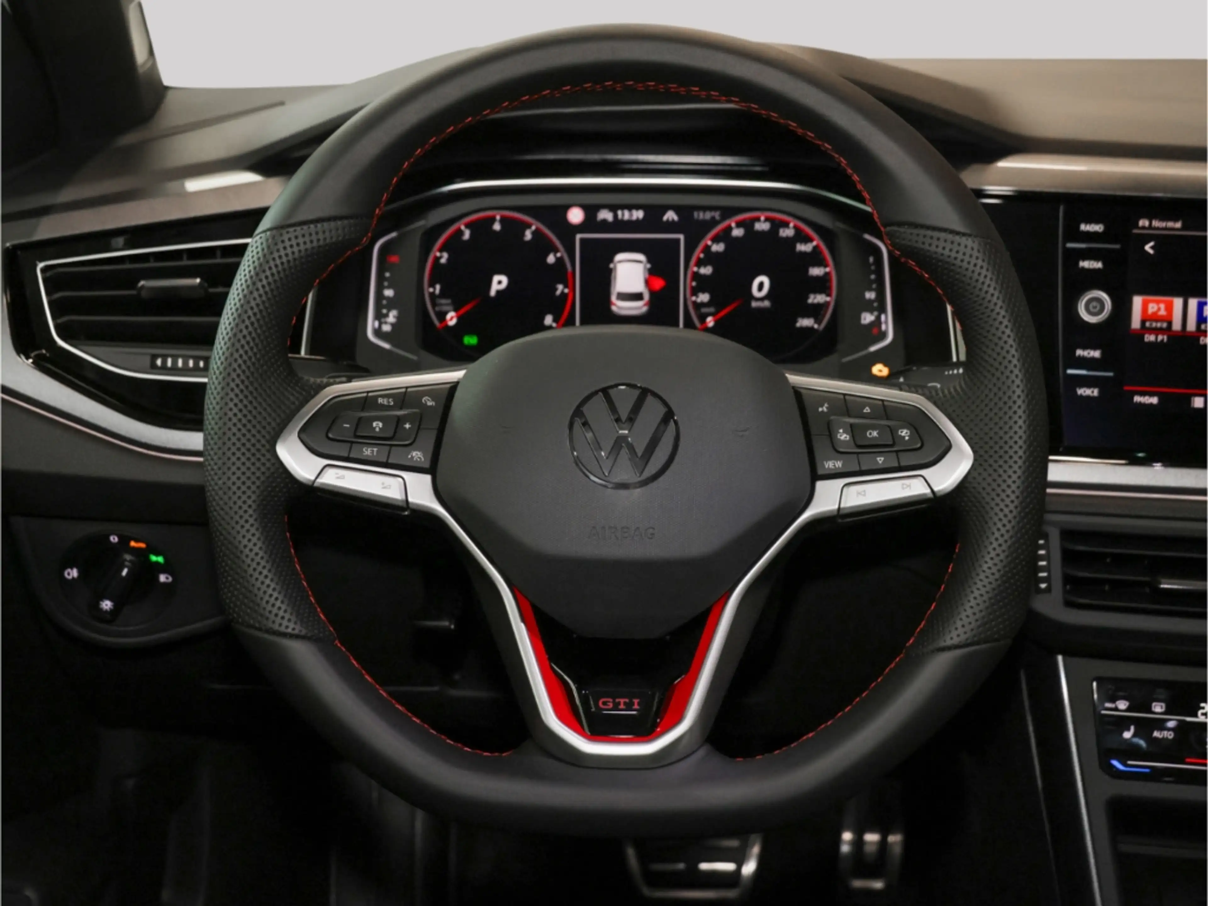Volkswagen Polo GTI 2.0 TSI DSG IQ Matrix Kamera — photo 10